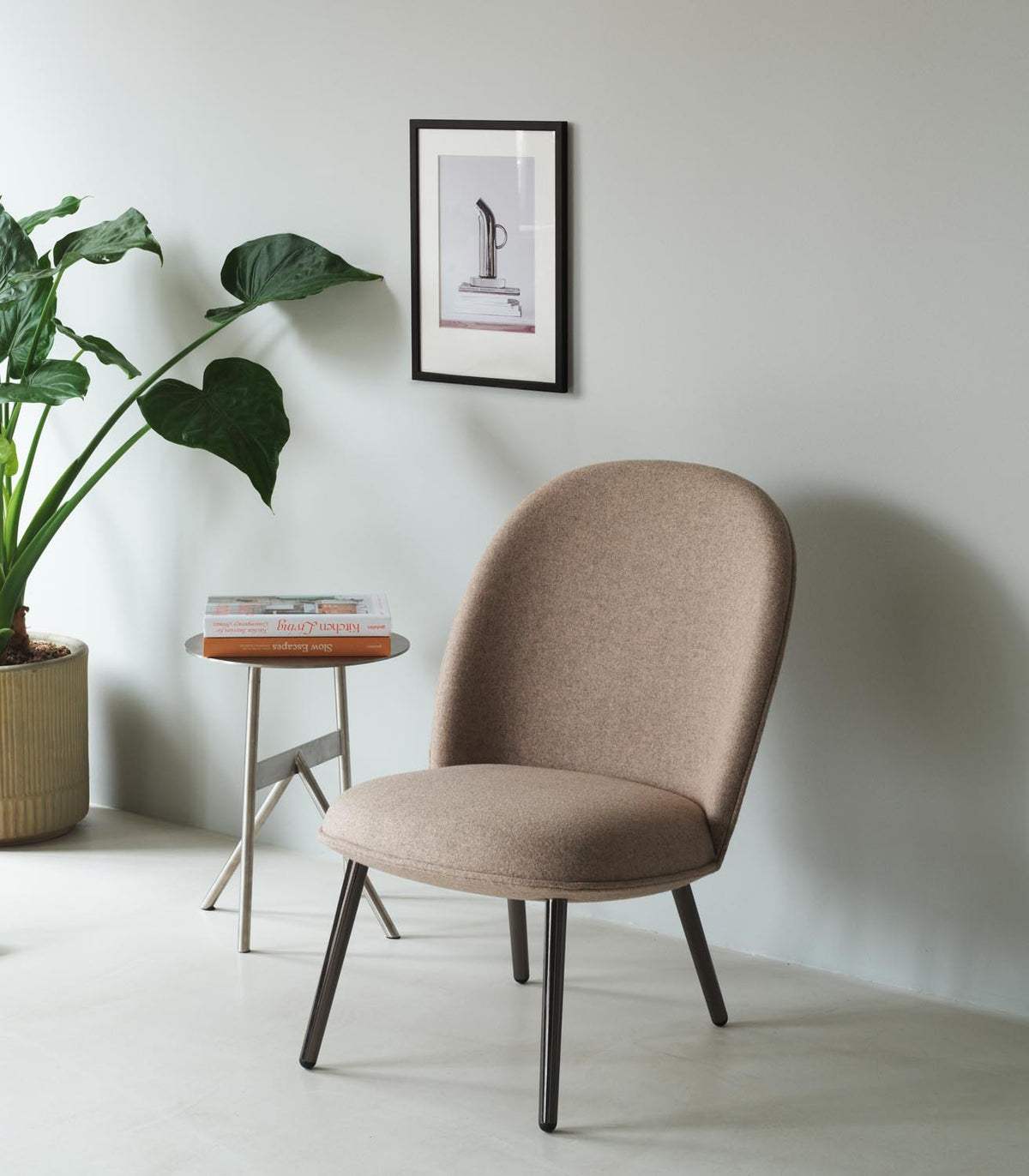 Ace Lounge-Sessel schwarzes Metallic City Velvet in City Velvet Vol. 2 027 präsentiert im Onlineshop von KAQTU Design AG. Sessel ist von Normann Copenhagen