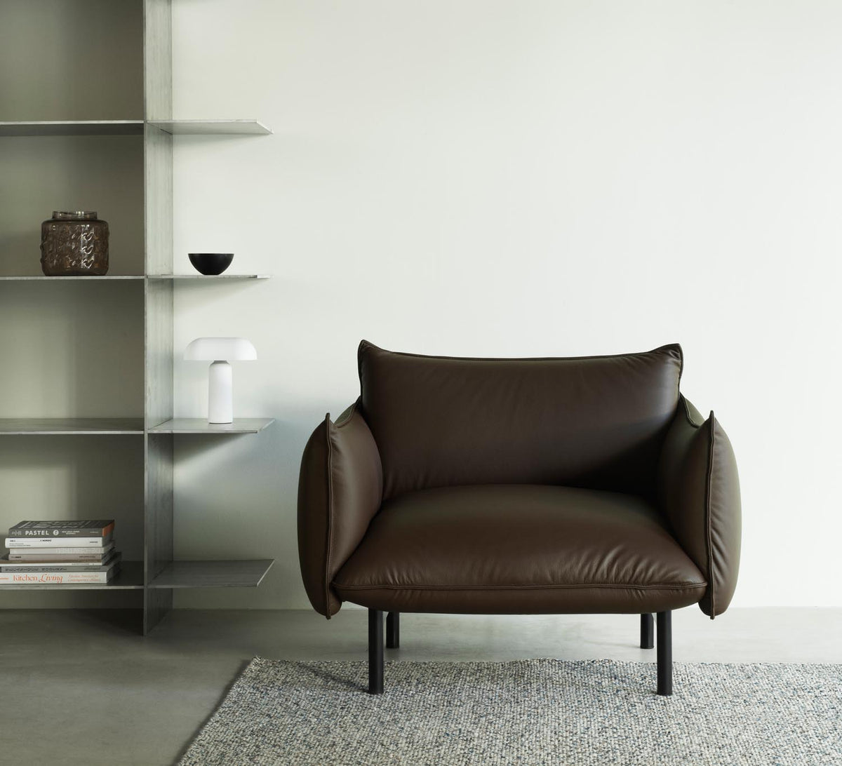 Ark Sessel in Canvas 134 präsentiert im Onlineshop von KAQTU Design AG. Sessel mit Armlehnen ist von Normann Copenhagen