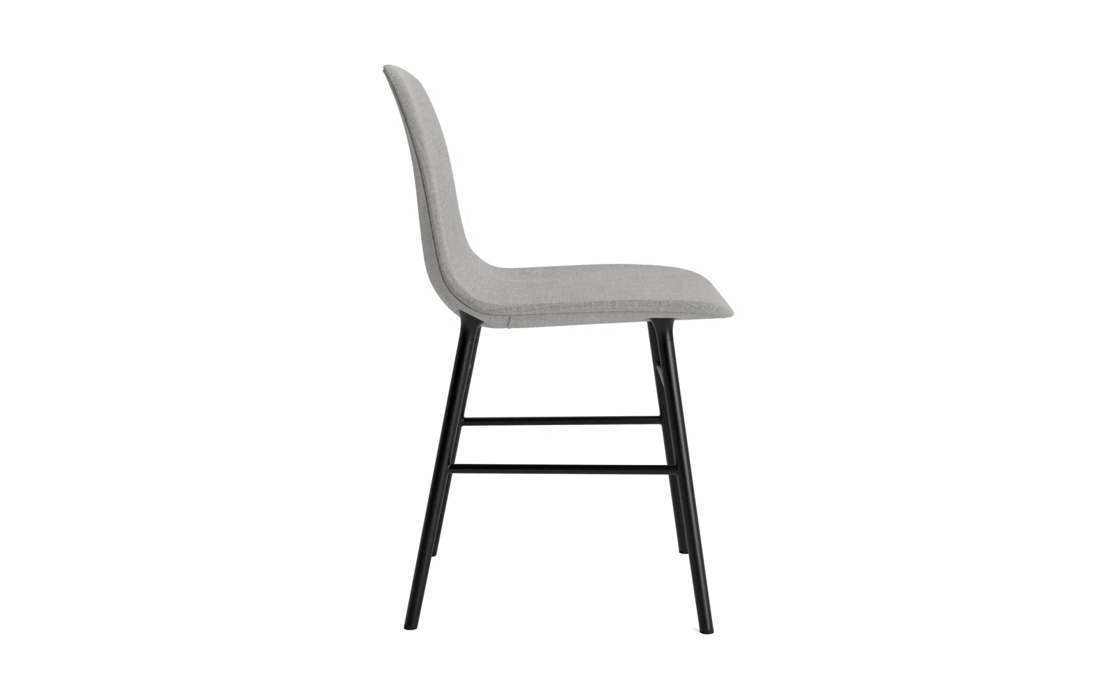 Der Form Stuhl von Normann Copenhagen vereint Funktion, Ästhetik und schlichtes Design. Handgefertigt mit Holz- oder Stahlrahmen und gepolstertem Sitz. Wähle aus über 40.000 Optionen deinen Traumstuhl.