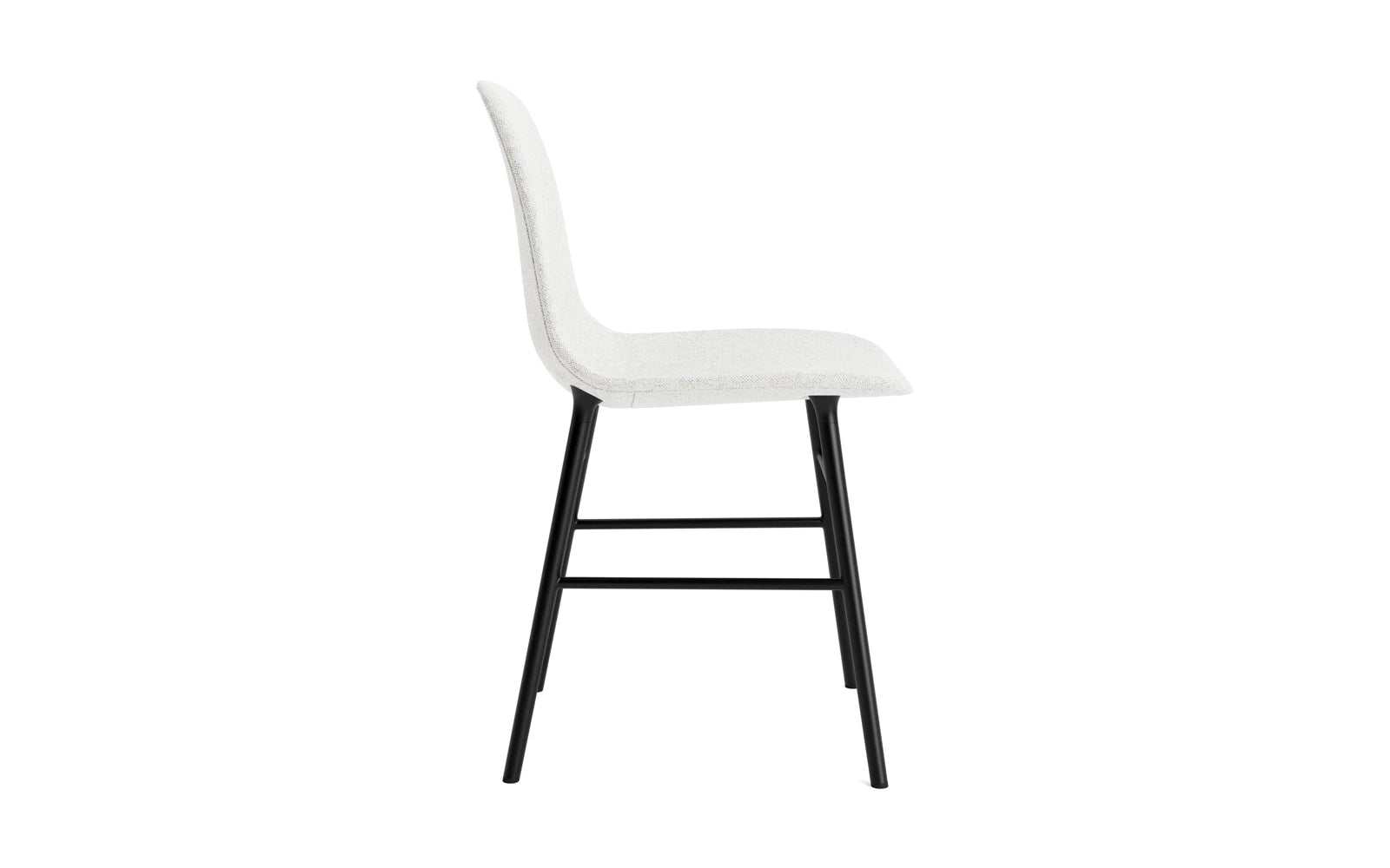 Form Stuhl gepolstert Schwarz Stahl Hallingdal in Hallingdal 110 präsentiert im Onlineshop von KAQTU Design AG. Stuhl ist von Normann Copenhagen