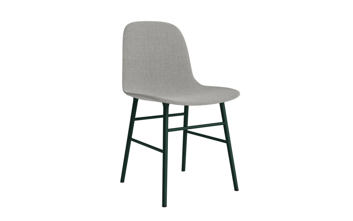 Form Stuhl gepolstert Grün Stahl Remix in Remix 133 präsentiert im Onlineshop von KAQTU Design AG. Stuhl ist von Normann Copenhagen