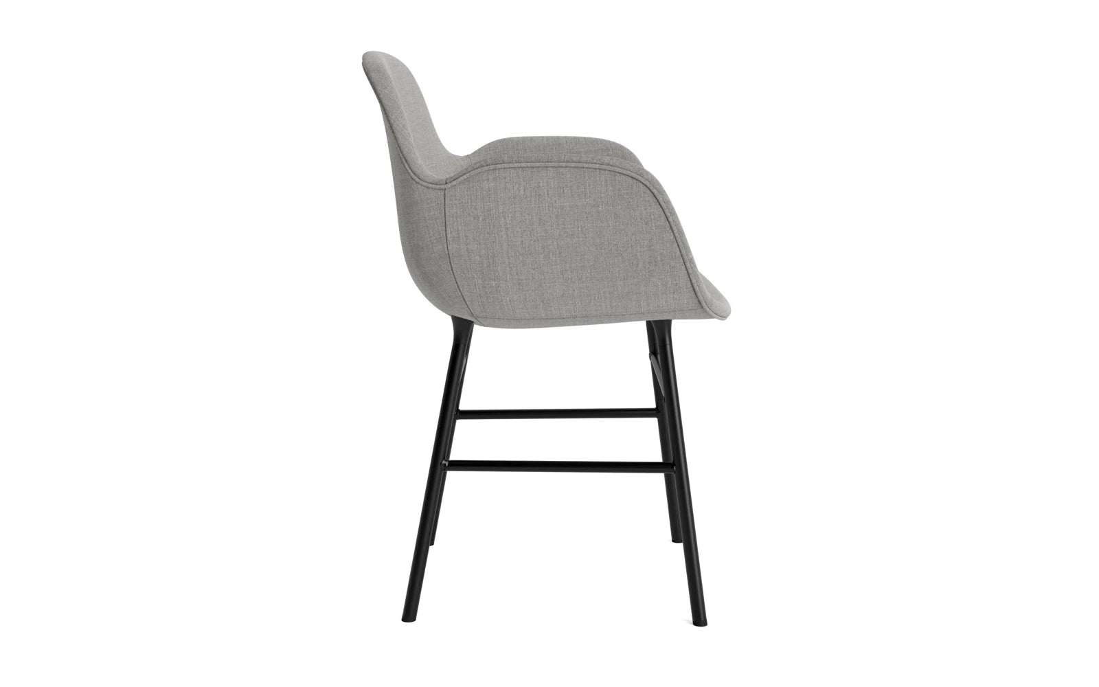 Form Armlehnstuhl von Normann Copenhagen, modern und komfortabel.