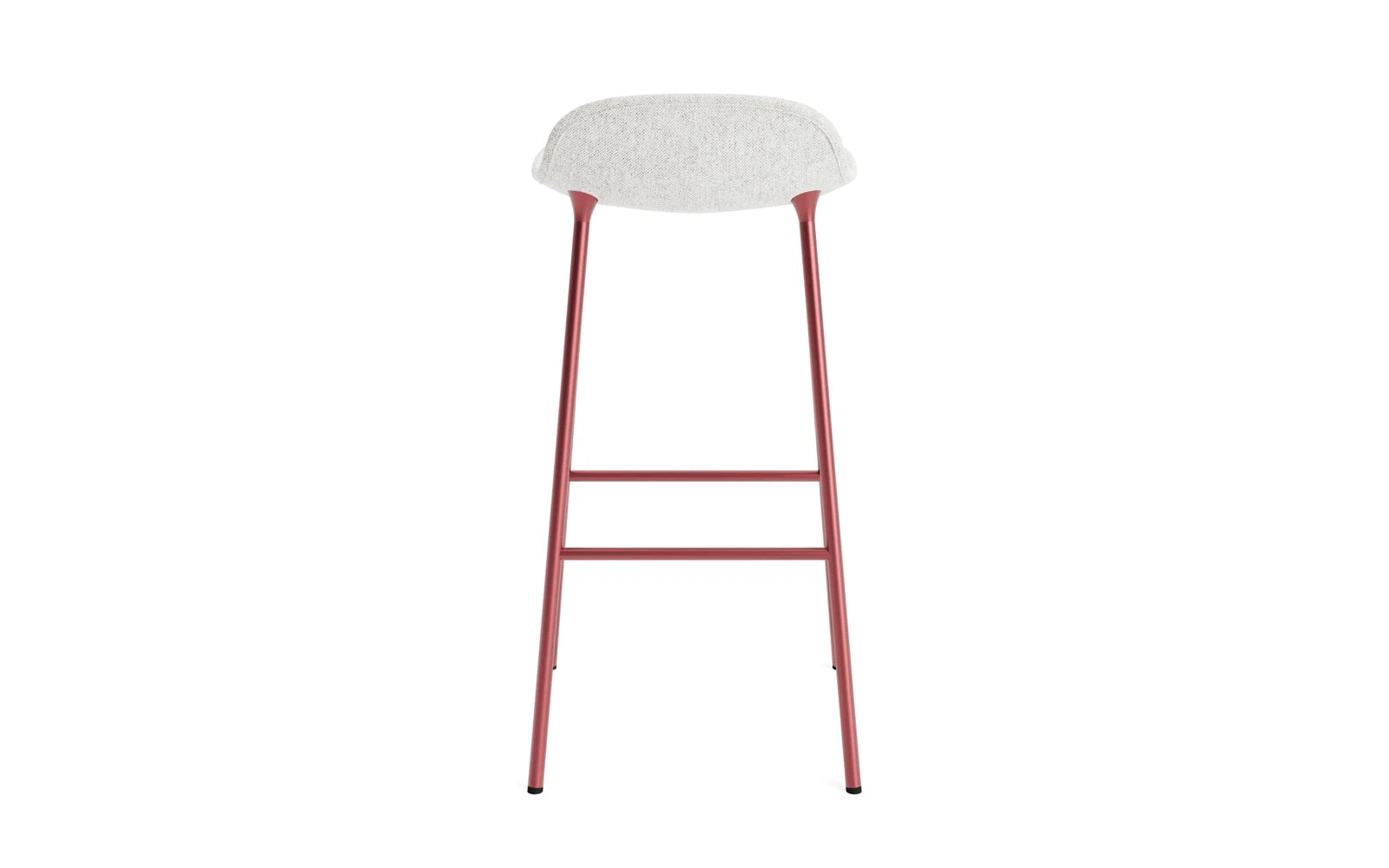 Erleben Sie den Form Barstuhl 75 cm in stilvollem Rot, gepolstert mit hochwertigem Hallingdal-Stoff. Perfekt für Ihr Zuhause, vereint er Eleganz und Komfort.