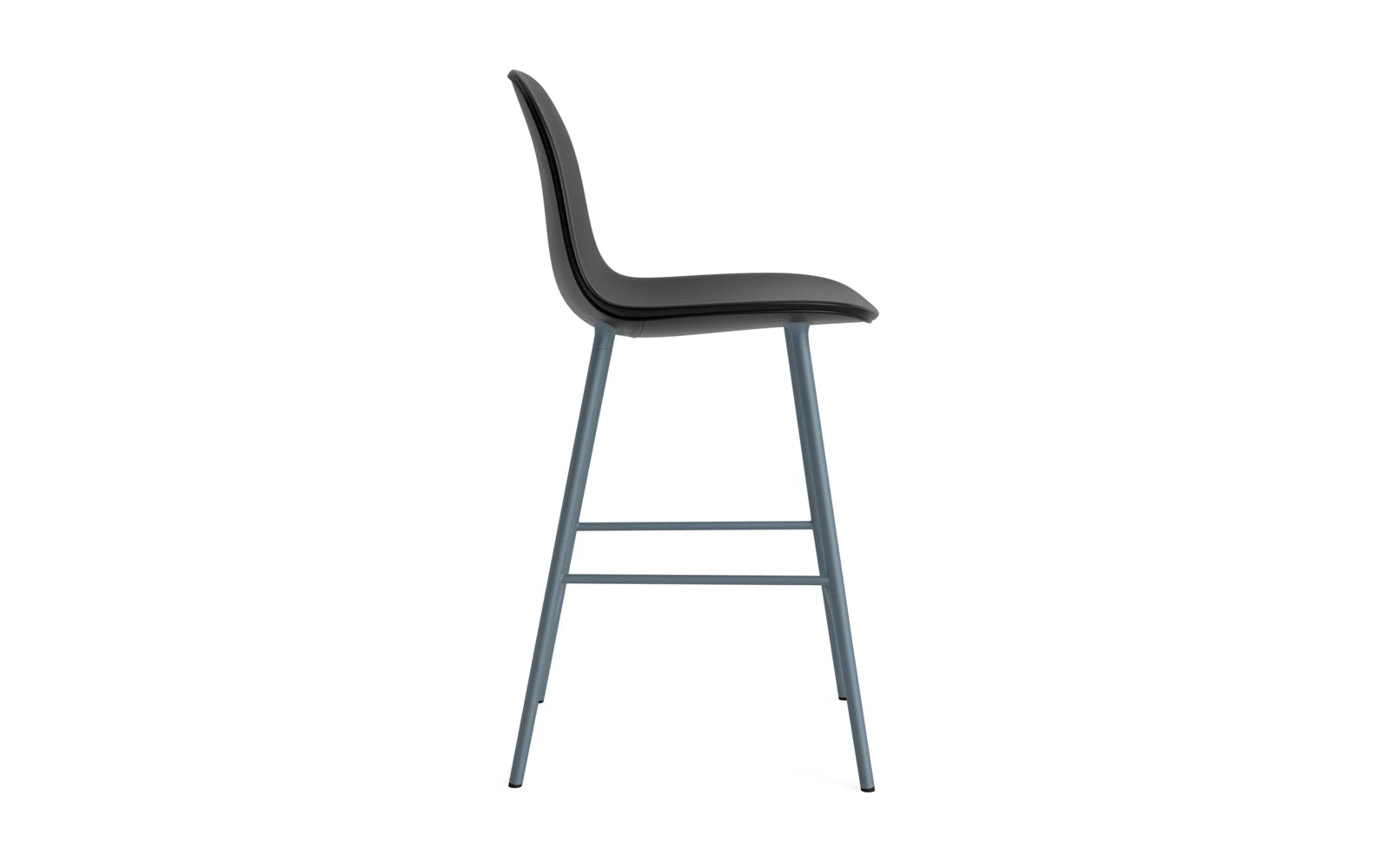 Form Barstuhl 65 cm gepolstert Blau stahl/Ultra leder in Ultra 41599 präsentiert im Onlineshop von KAQTU Design AG. Barstuhl ist von Normann Copenhagen