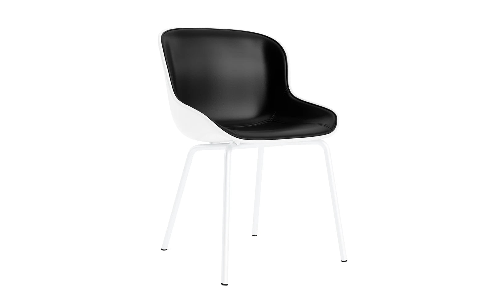 Der Hyg Stuhl in Weiß von Normann Copenhagen vereint Hygge-Gemütlichkeit mit sanften Linien und vielseitigen Polsteroptionen.