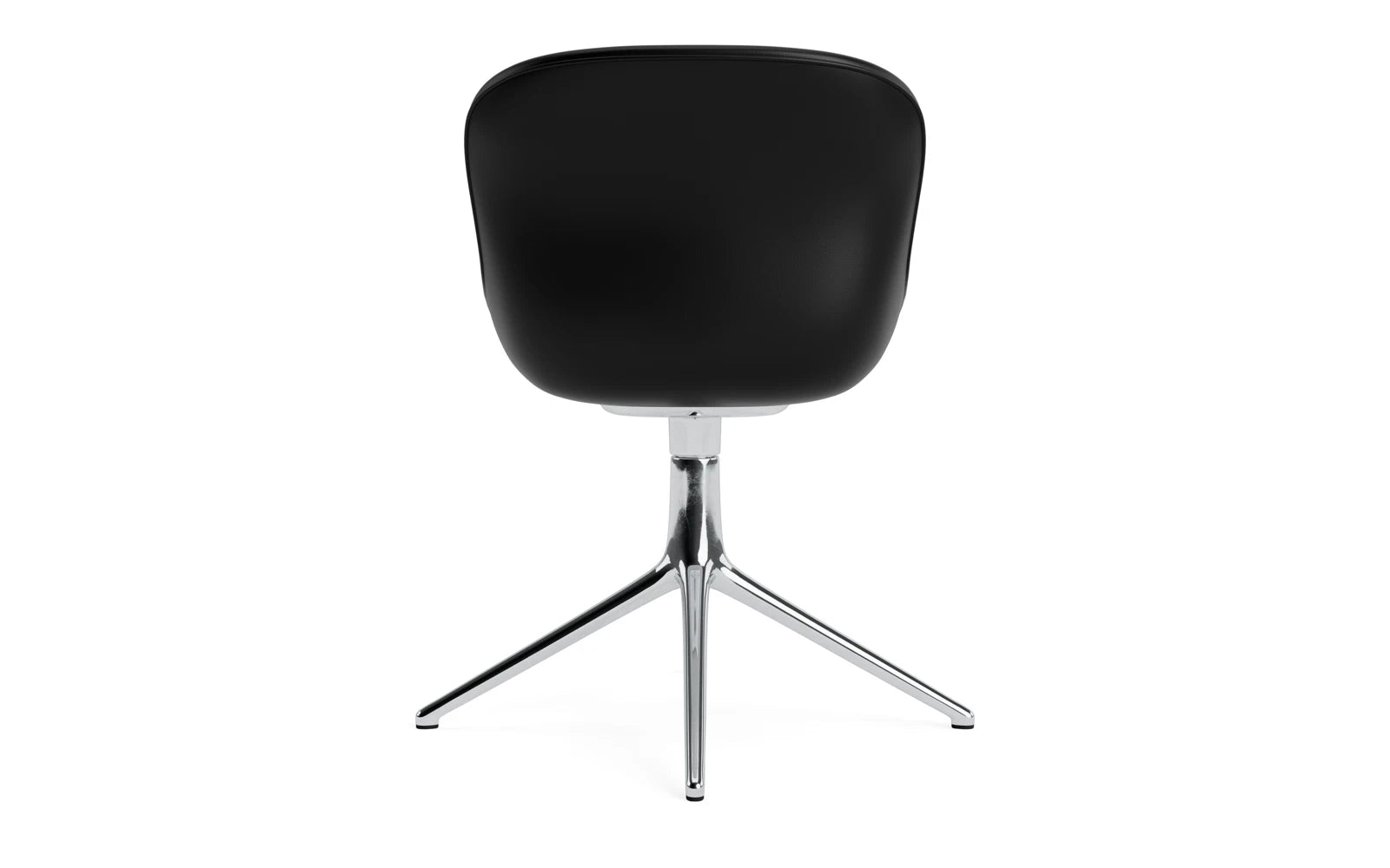 Der Hyg Drehstuhl von Normann Copenhagen vereint dänische Hygge mit Komfort. Wählen Sie aus hochwertigen Stoffen und Leder für ein gemütliches Ambiente.