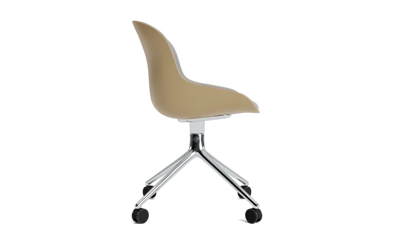 Entdecken Sie den Hyg Drehstuhl 4W in Aluminium Sand/Remix von Normann Copenhagen – ein stilvolles Möbelstück, das Komfort und dänische Hygge vereint.