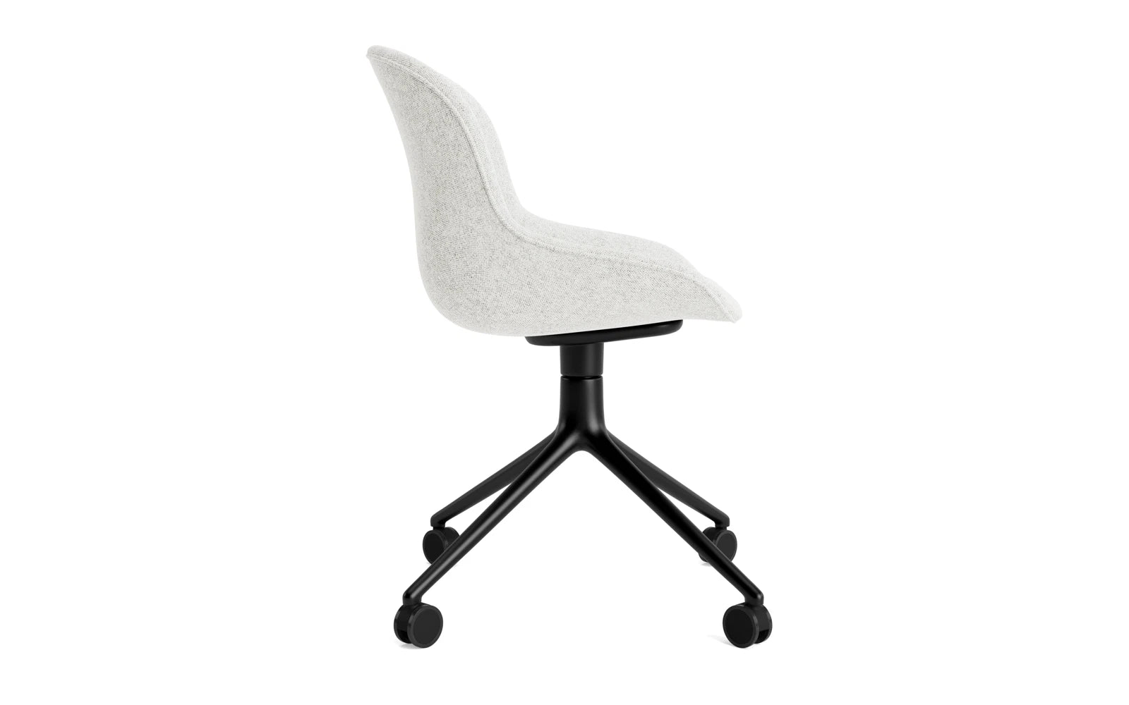 Hyg Comfort Drehstuhl 4W Vollpolster Schwarzes Aluminium Hallingdal in Hallingdal 110 präsentiert im Onlineshop von KAQTU Design AG. Drehstuhl ist von Normann Copenhagen