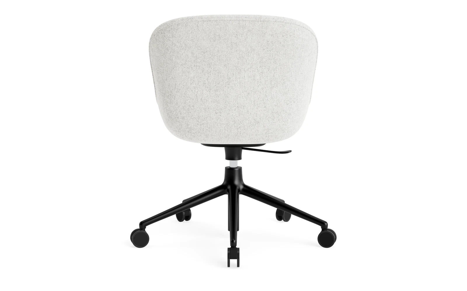 Hyg Comfort Drehsessel mit 5 Rollen Gas Lift Polster Schwartz Alu Hallingdal in Hallingdal 110 präsentiert im Onlineshop von KAQTU Design AG. Sessel ist von Normann Copenhagen