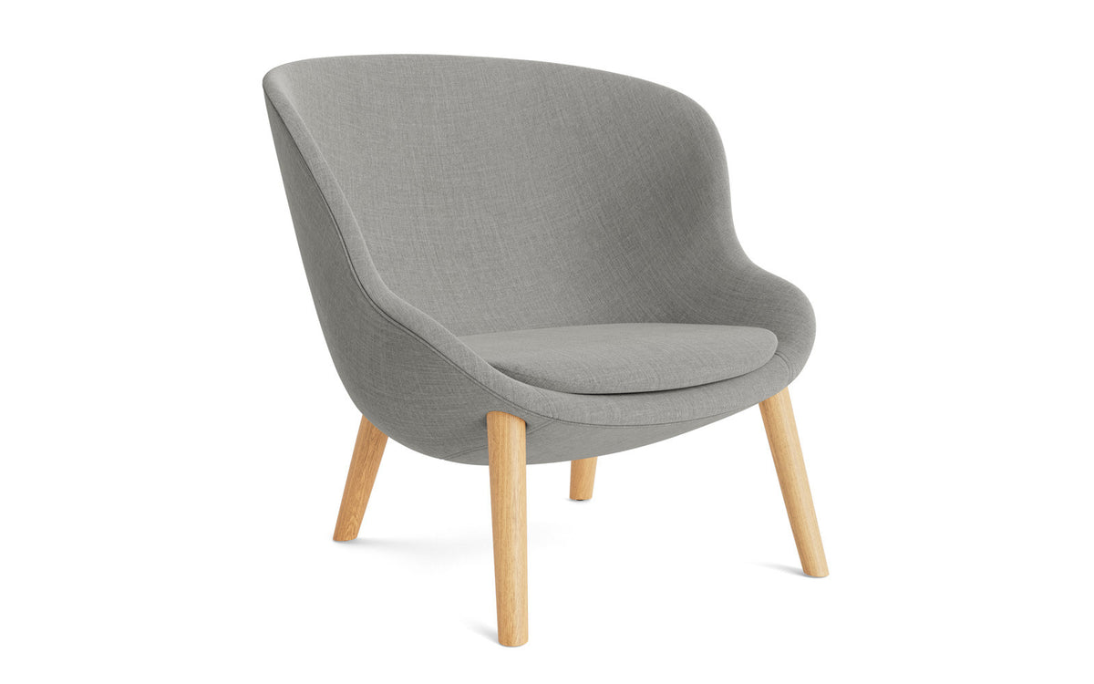 Hyg Lounge-Sessel niedrig Eiche Remix in Remix 133 präsentiert im Onlineshop von KAQTU Design AG. Sessel ist von Normann Copenhagen