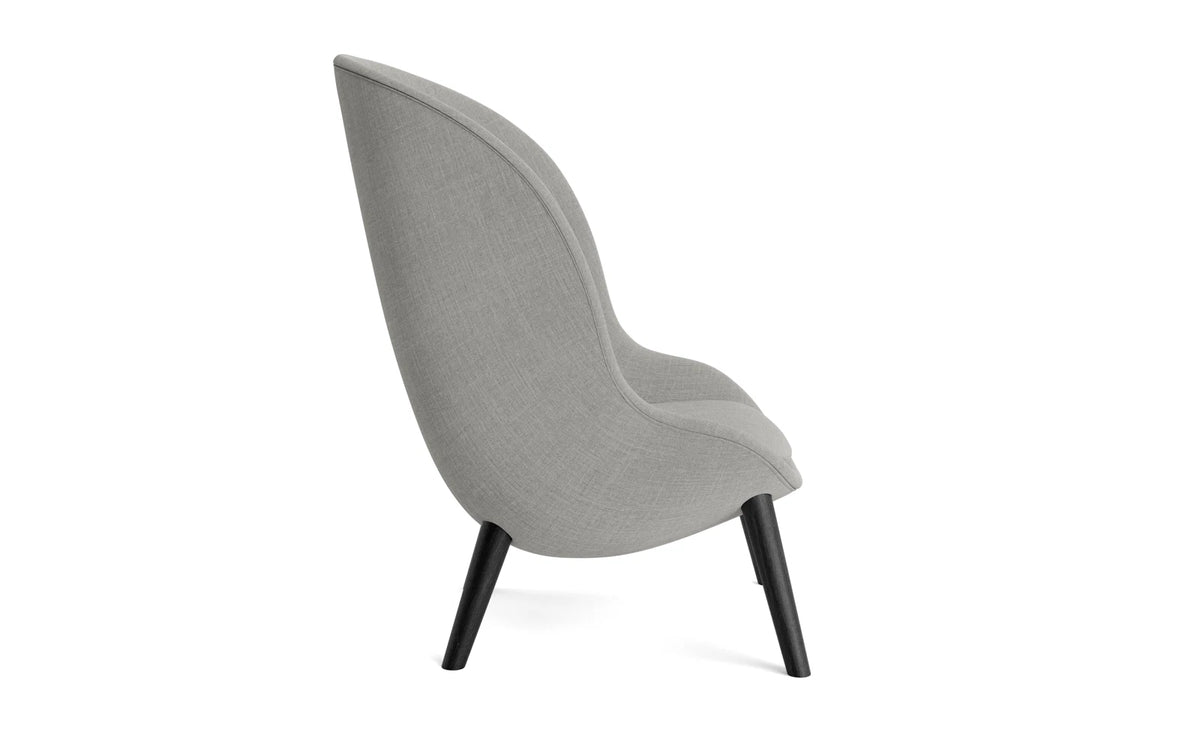 Hyg Lounge-Sessel Hoch schwarze Eiche Remix in Remix 133 präsentiert im Onlineshop von KAQTU Design AG. Sessel ist von Normann Copenhagen