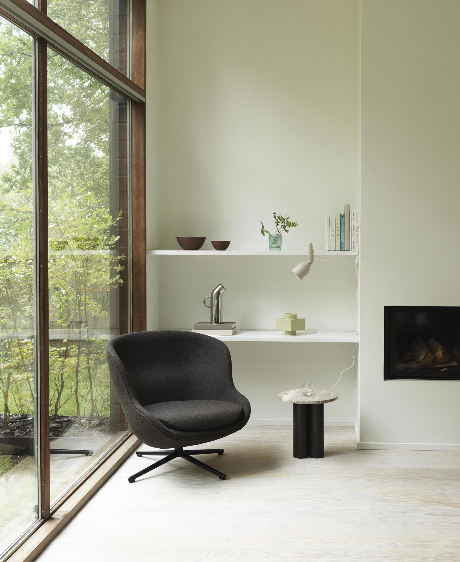 Hyg Lounge-Sessel Niedrig mit Drehgestell Aluminium Tilt Hallingdal in Hallingdal 110 präsentiert im Onlineshop von KAQTU Design AG. Sessel ist von Normann Copenhagen