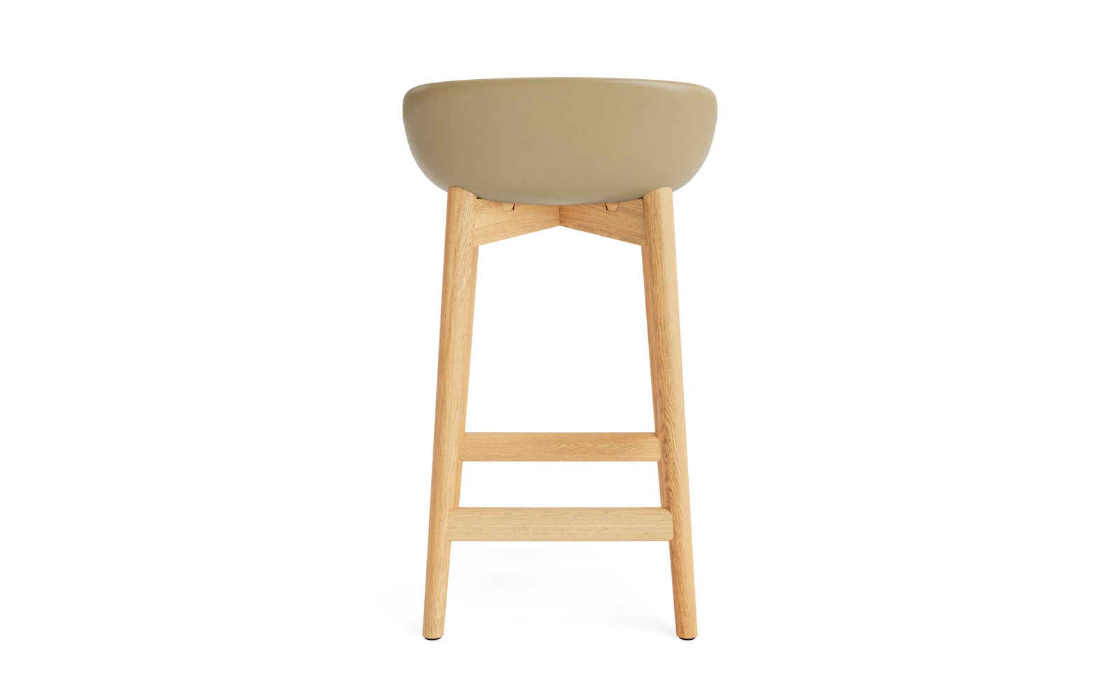 Hyg Barhocker 65 cm Polster Eiche Sand/Hallingdal in Hallingdal 110 präsentiert im Onlineshop von KAQTU Design AG. Barstuhl ist von Normann Copenhagen