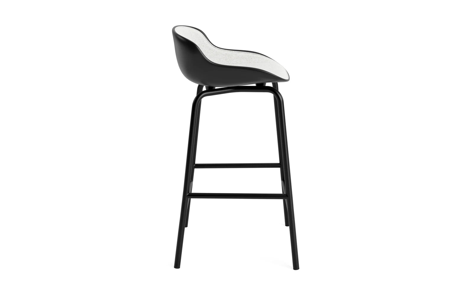 Hyg Barhocker 65 cm Frontpolster Schwartz Stahl Schwartz/Hallingdal in Hallingdal 110 präsentiert im Onlineshop von KAQTU Design AG. Barstuhl ist von Normann Copenhagen