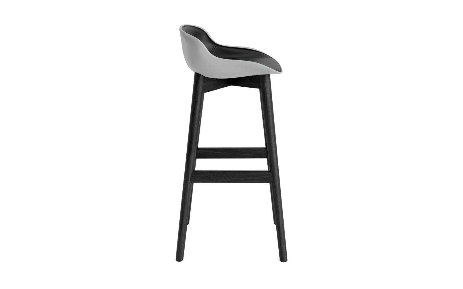 Hyg Barhocker 75 cm Polster Schwartze Eiche Grau/Ultra in Ultra 41599 präsentiert im Onlineshop von KAQTU Design AG. Barstuhl ist von Normann Copenhagen