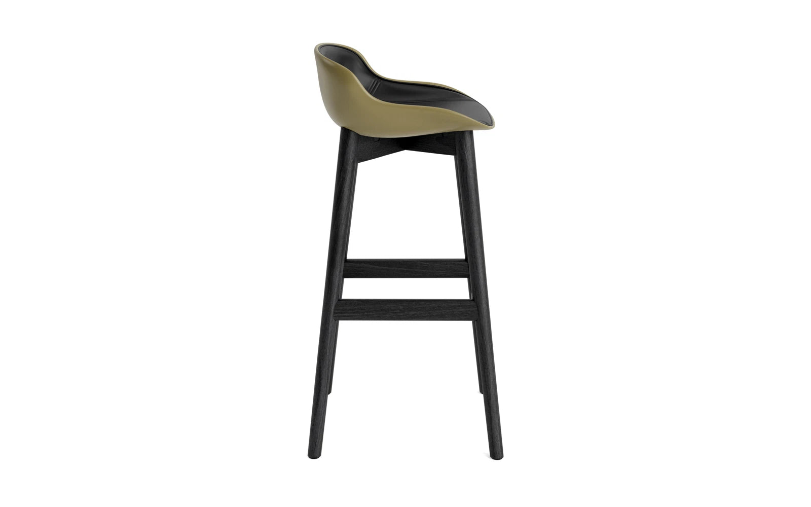 Hyg Barhocker 75 cm Polster Schwarze Eiche olive/Ultra in Ultra 41599 präsentiert im Onlineshop von KAQTU Design AG. Barstuhl ist von Normann Copenhagen