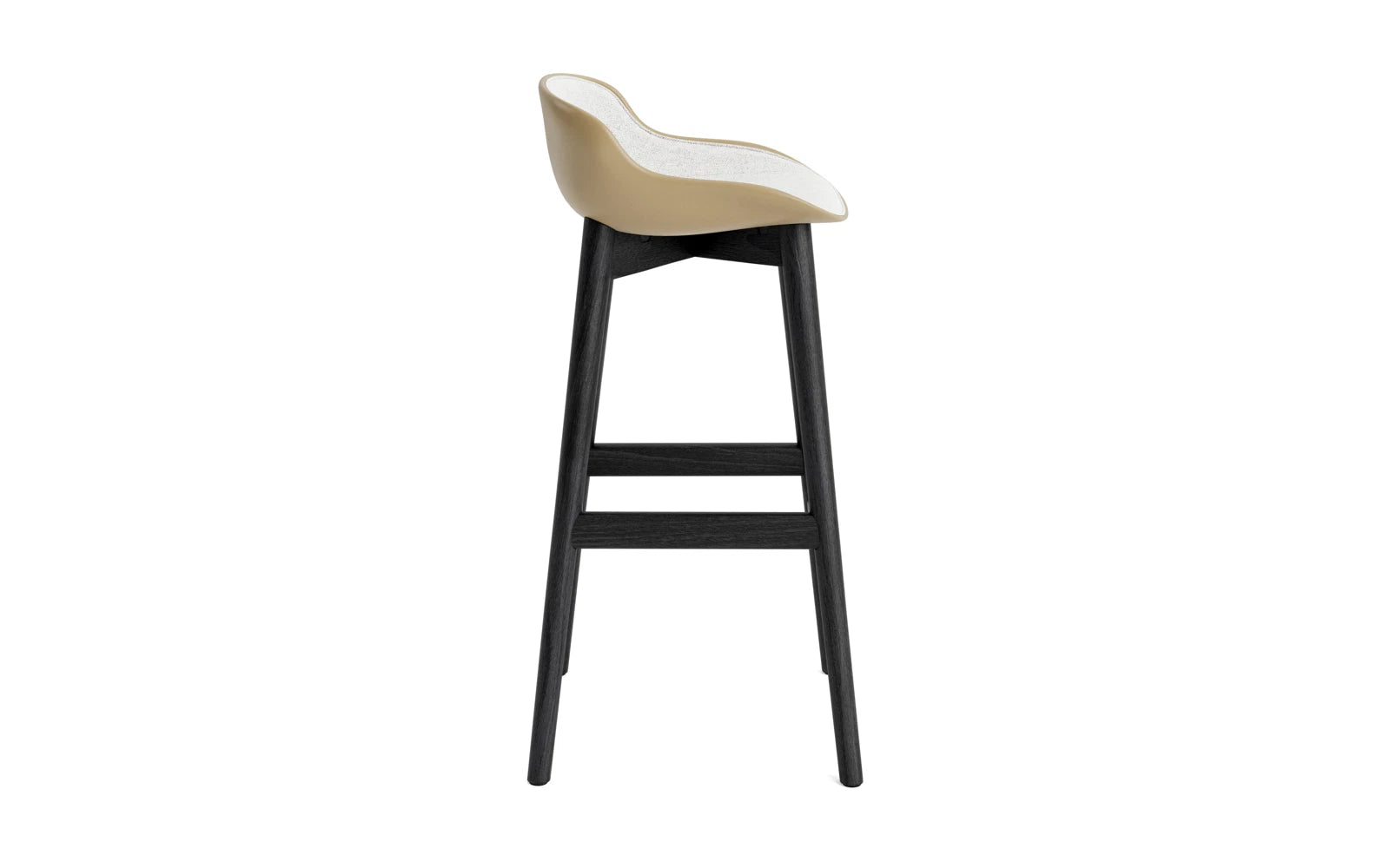 Hyg Barhocker 75 cm Polster Schwarze Eiche Sand/Hallingdal in Hallingdal 110 präsentiert im Onlineshop von KAQTU Design AG. Barstuhl ist von Normann Copenhagen