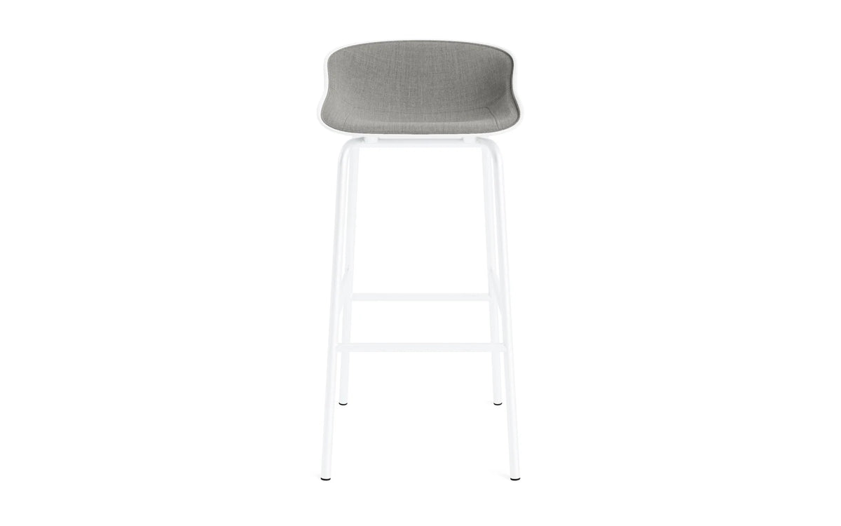 Hyg Barhocker 75 cm Frontpolster Weiss Stahl Weiss/Remix in Remix 133 präsentiert im Onlineshop von KAQTU Design AG. Barstuhl ist von Normann Copenhagen