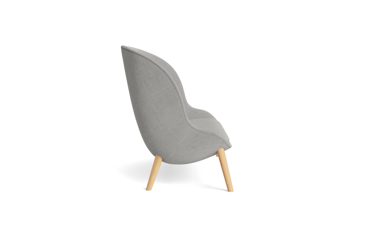 Hyg Sofa Eiche Remix in Remix 133 präsentiert im Onlineshop von KAQTU Design AG. 2er Sofa ist von Normann Copenhagen