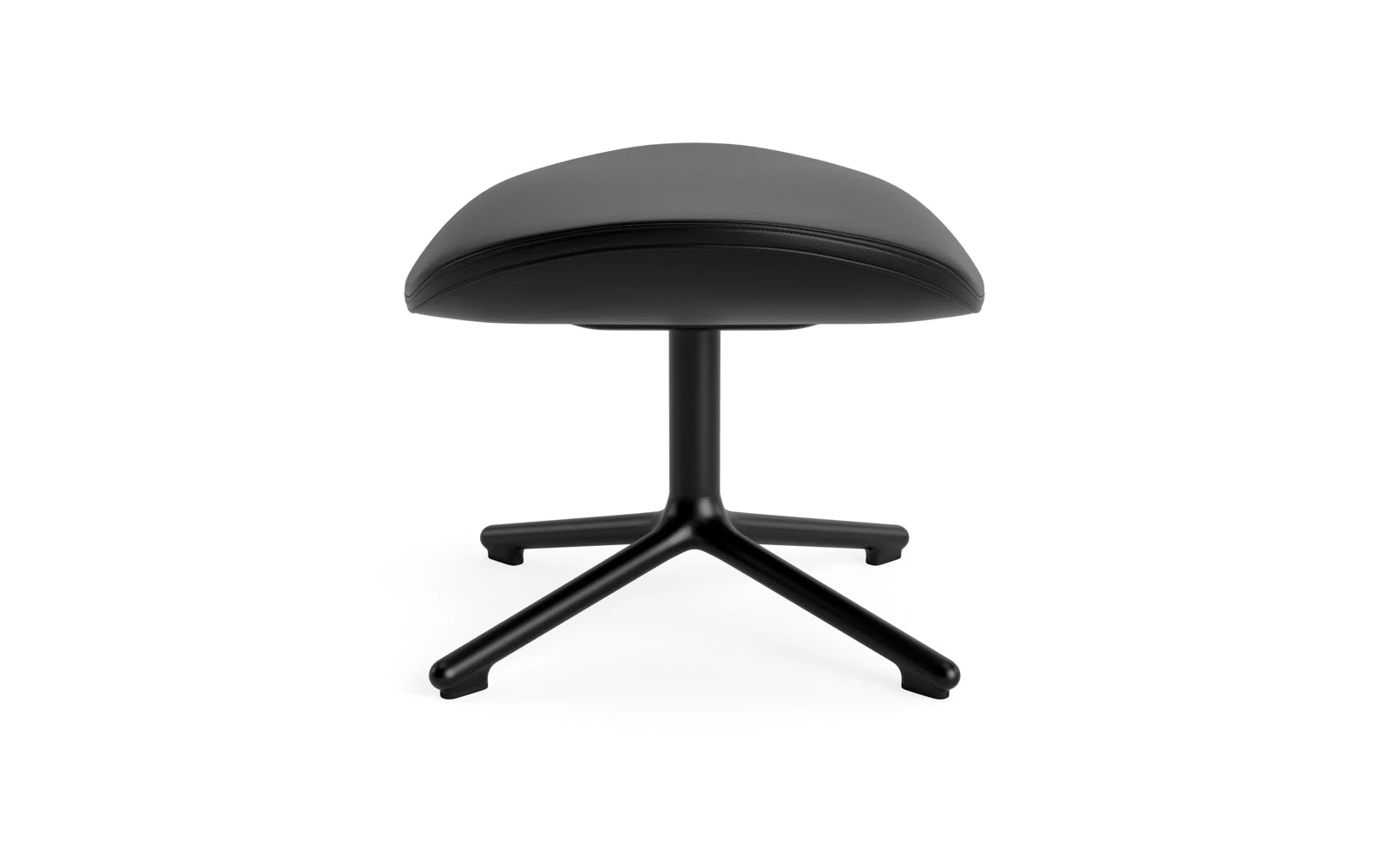 Hyg Fusshocker drehbar Schwartz Alu Ultra in Ultra 41599 präsentiert im Onlineshop von KAQTU Design AG. Ottoman ist von Normann Copenhagen