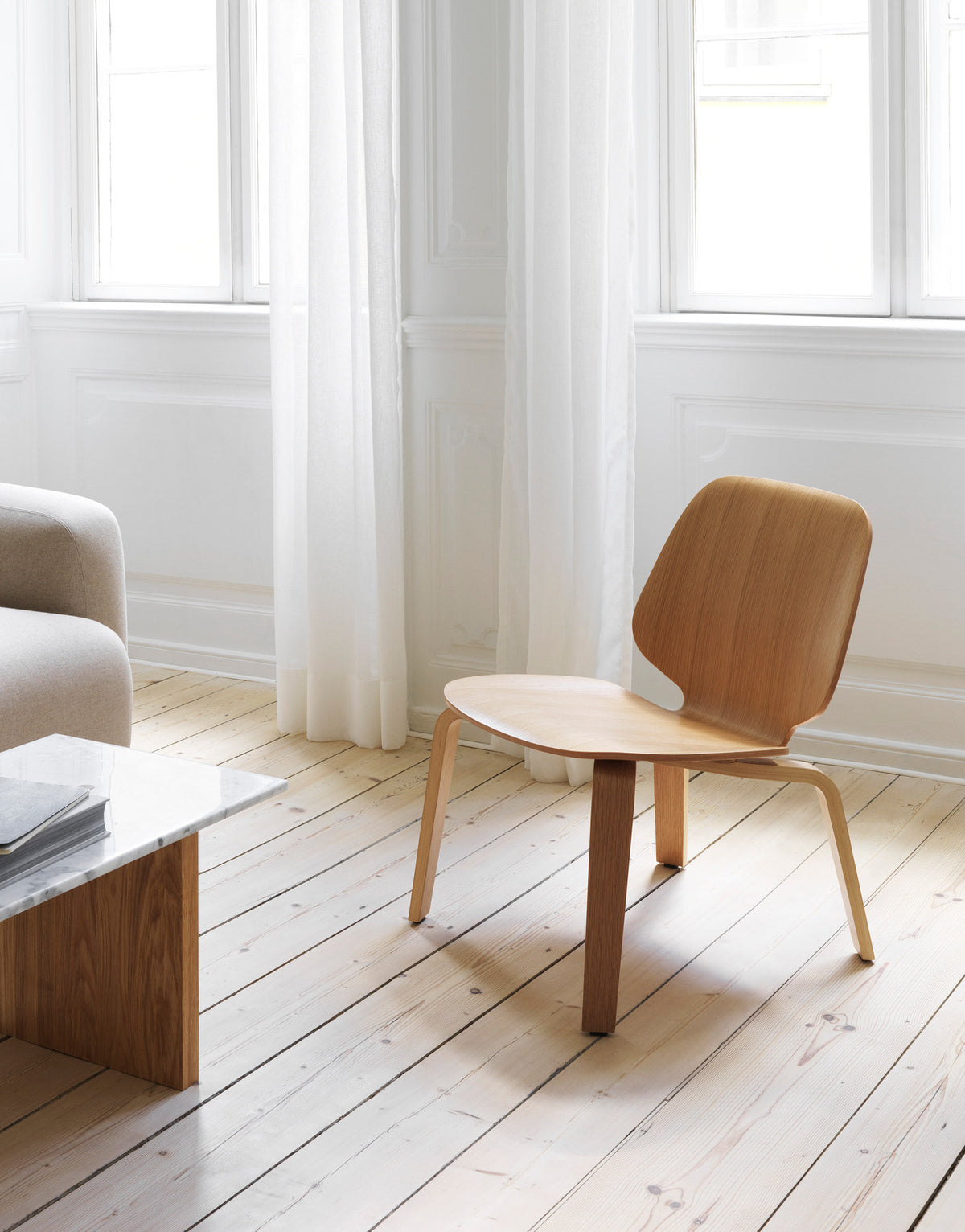 My Chair Lounge-Sessel gepolstert in Ultra 41599 präsentiert im Onlineshop von KAQTU Design AG. Sessel ist von Normann Copenhagen