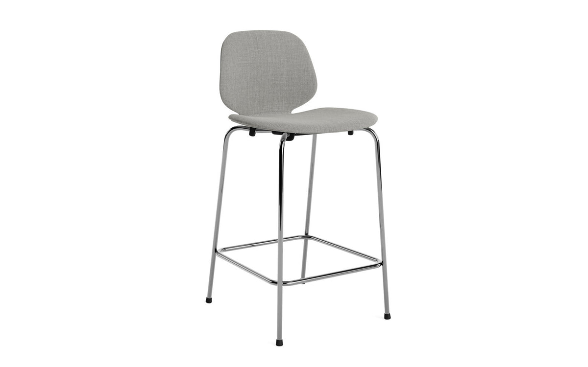 My Chair Barhocker 65 cm polster Krom in Remix 133 präsentiert im Onlineshop von KAQTU Design AG. Barstuhl ist von Normann Copenhagen