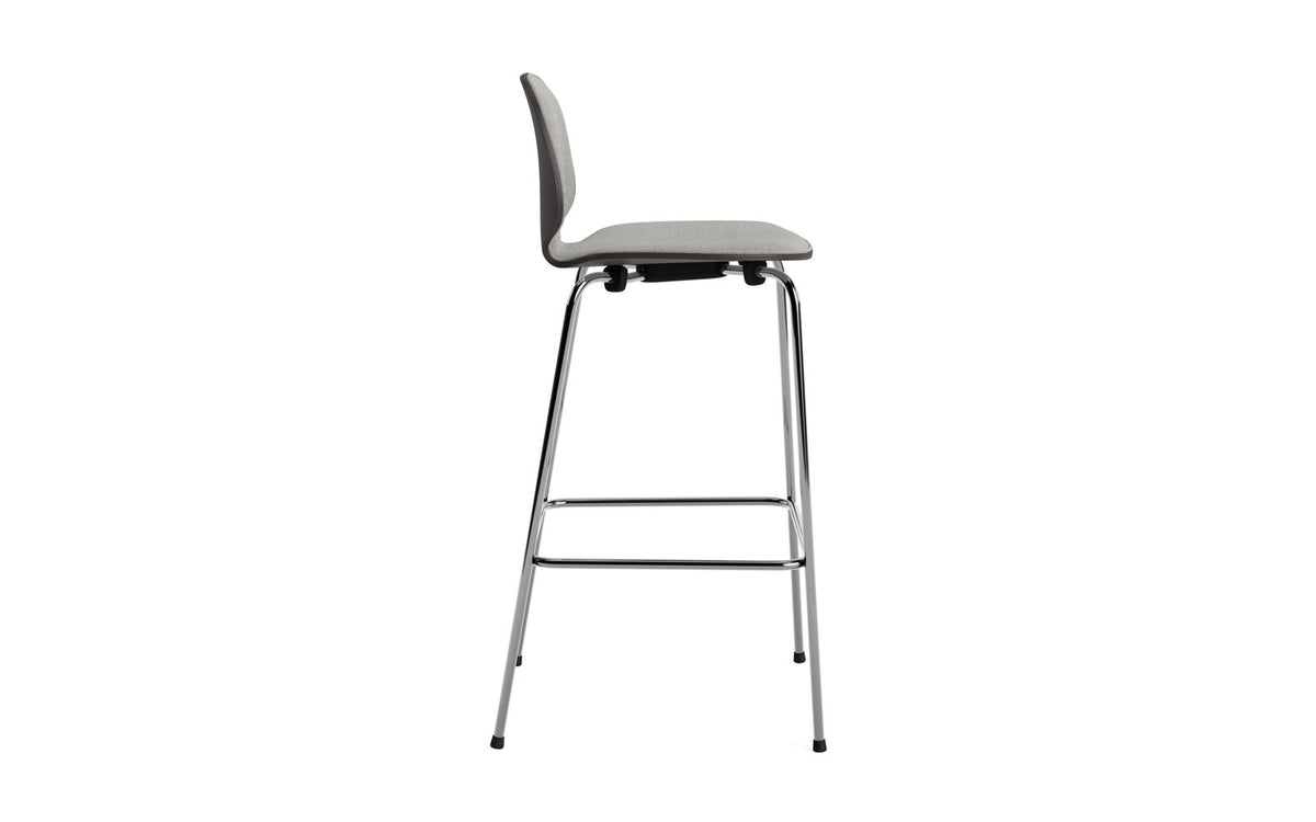 My Chair Barhocker 75 cm Frontpolster in Remix 133 präsentiert im Onlineshop von KAQTU Design AG. Barstuhl ist von Normann Copenhagen