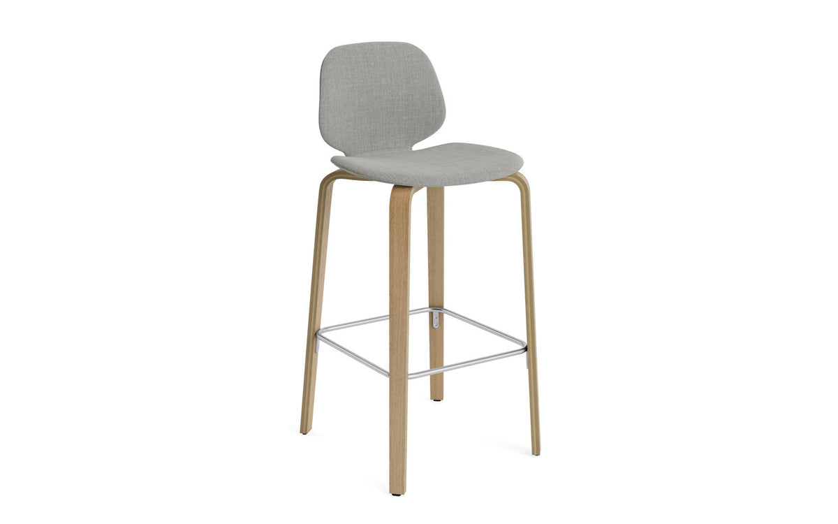 My Chair Barhocker 75 cm vollpolster holz in Remix 133 präsentiert im Onlineshop von KAQTU Design AG. Barstuhl ist von Normann Copenhagen