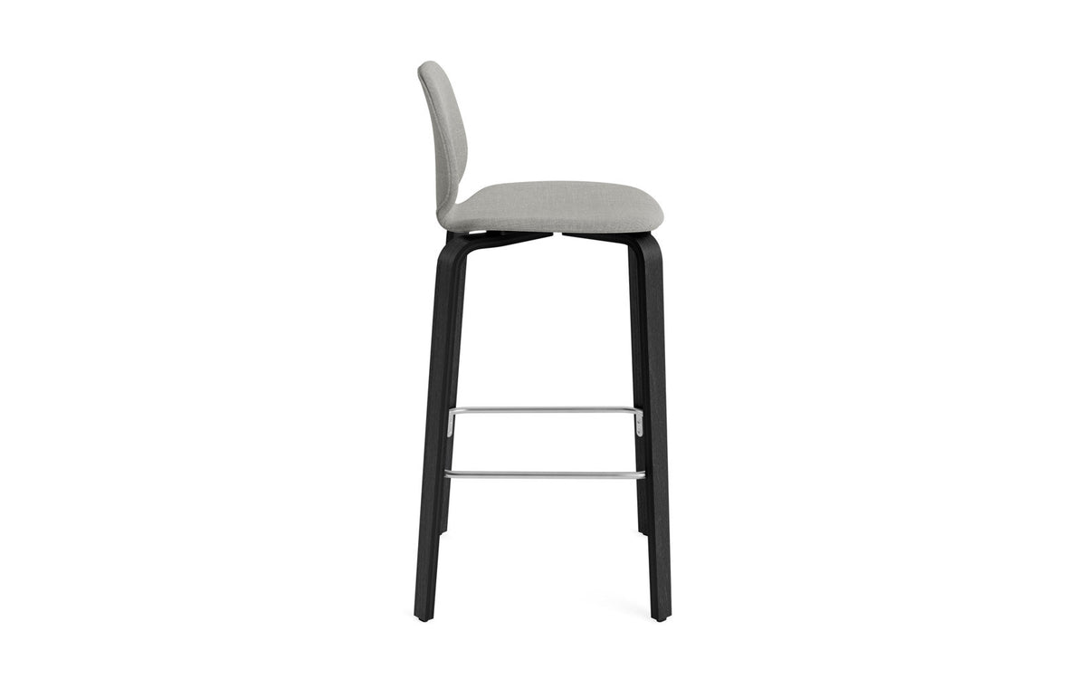 My Chair Barhocker 75 cm vollpolster holz in Remix 133 präsentiert im Onlineshop von KAQTU Design AG. Barstuhl ist von Normann Copenhagen