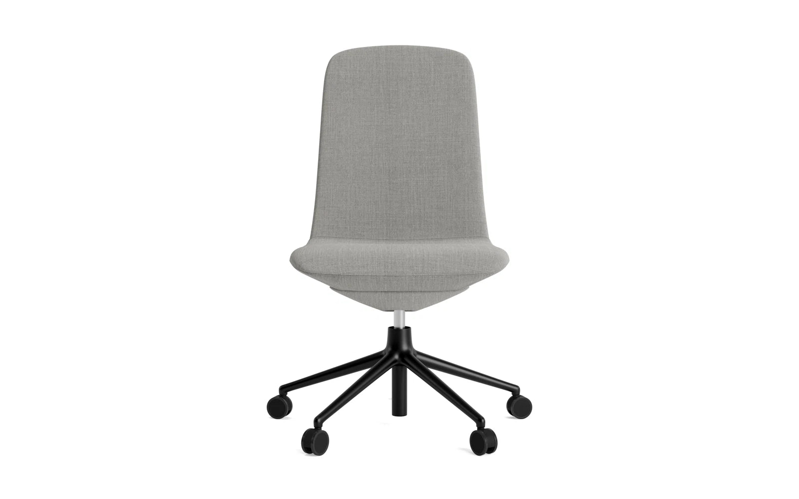 Off Chair niedrig mit Drehgestell und Rollen Gaslift Schwartz Aluminium Remix in Remix 133 präsentiert im Onlineshop von KAQTU Design AG. Bürostuhl ist von Normann Copenhagen