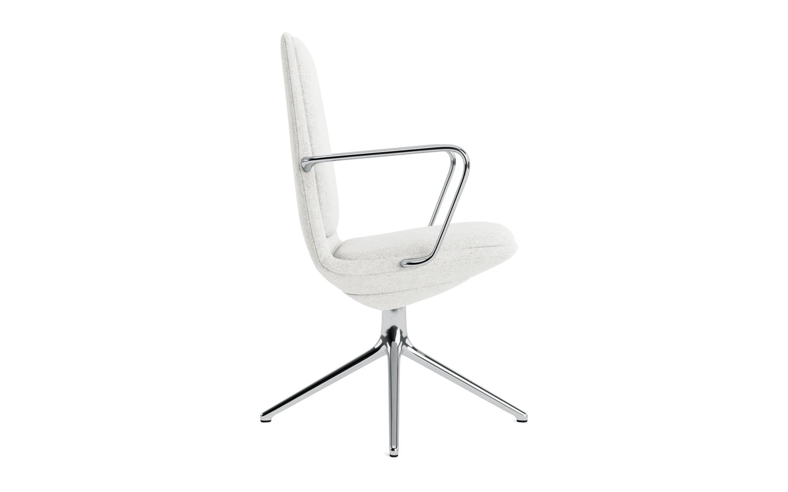 Off Armchair niedrig mit Drehgestell 4B aluminium mit kissen Hallingdal in Hallingdal 110 präsentiert im Onlineshop von KAQTU Design AG. Bürostuhl ist von Normann Copenhagen