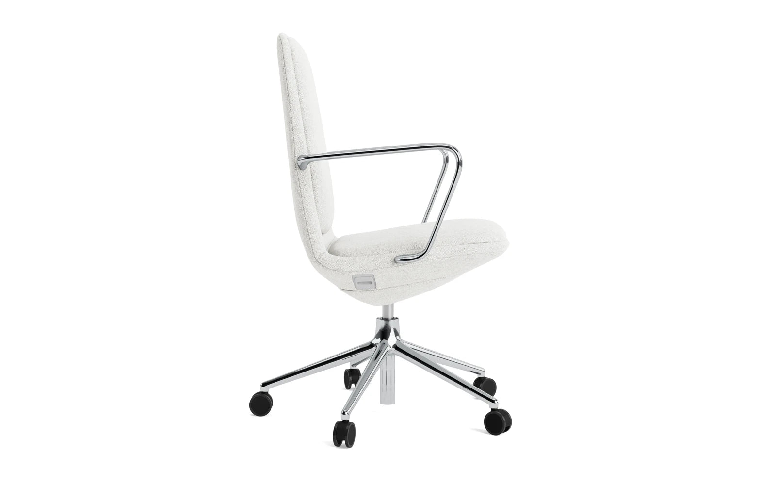Off Armchair niedrig mit Drehgestell und Rollen Gaslift Aluminium mit Kissen Hallingdal in Hallingdal 110 präsentiert im Onlineshop von KAQTU Design AG. Bürostuhl ist von Normann Copenhagen
