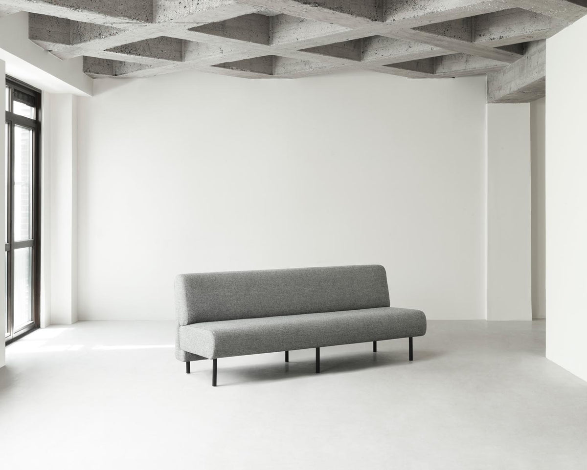 Frame Sofa in Hallingdal 0166  präsentiert im Onlineshop von KAQTU Design AG. 4er Sofa ist von Normann Copenhagen