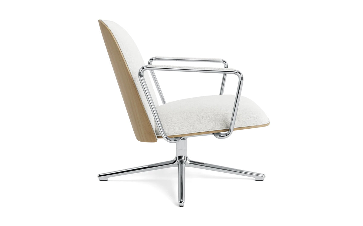 Pad Lounge-Sessel niedrig mit Drehgestell alu und Eiche/Hallingdal in Hallingdal 110 präsentiert im Onlineshop von KAQTU Design AG. Drehsessel ist von Normann Copenhagen