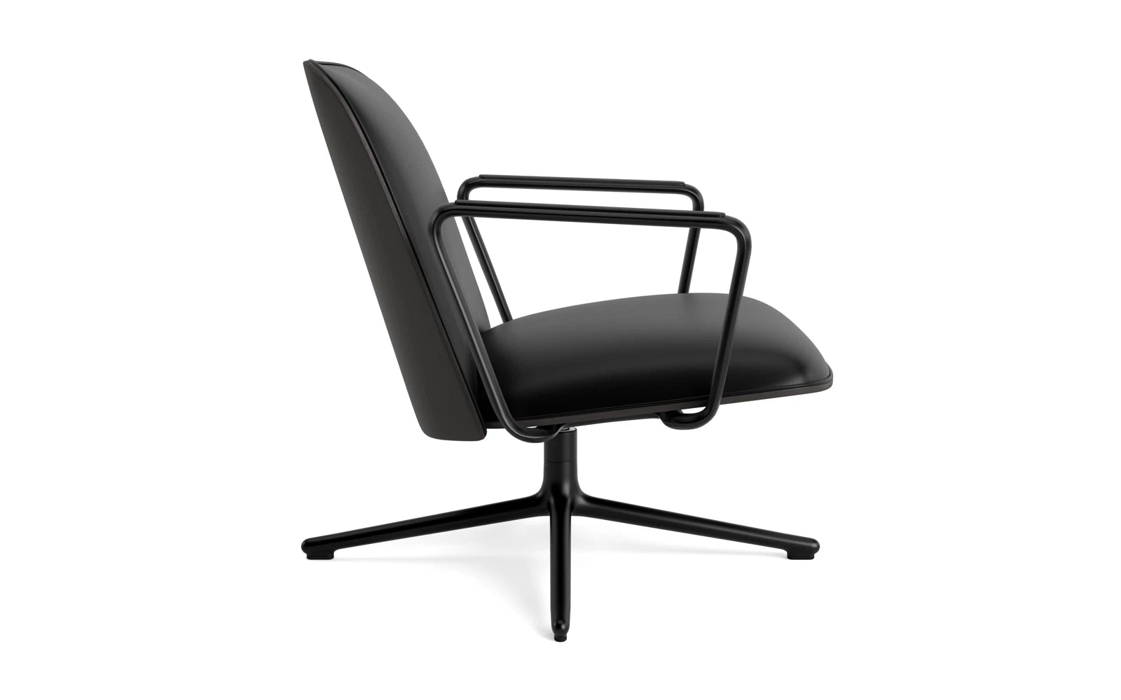 Eleganter Pad Drehsessel aus schwarzer Eiche, gepolstert, mit Stahlrahmen. Perfekt für moderne Lounges.