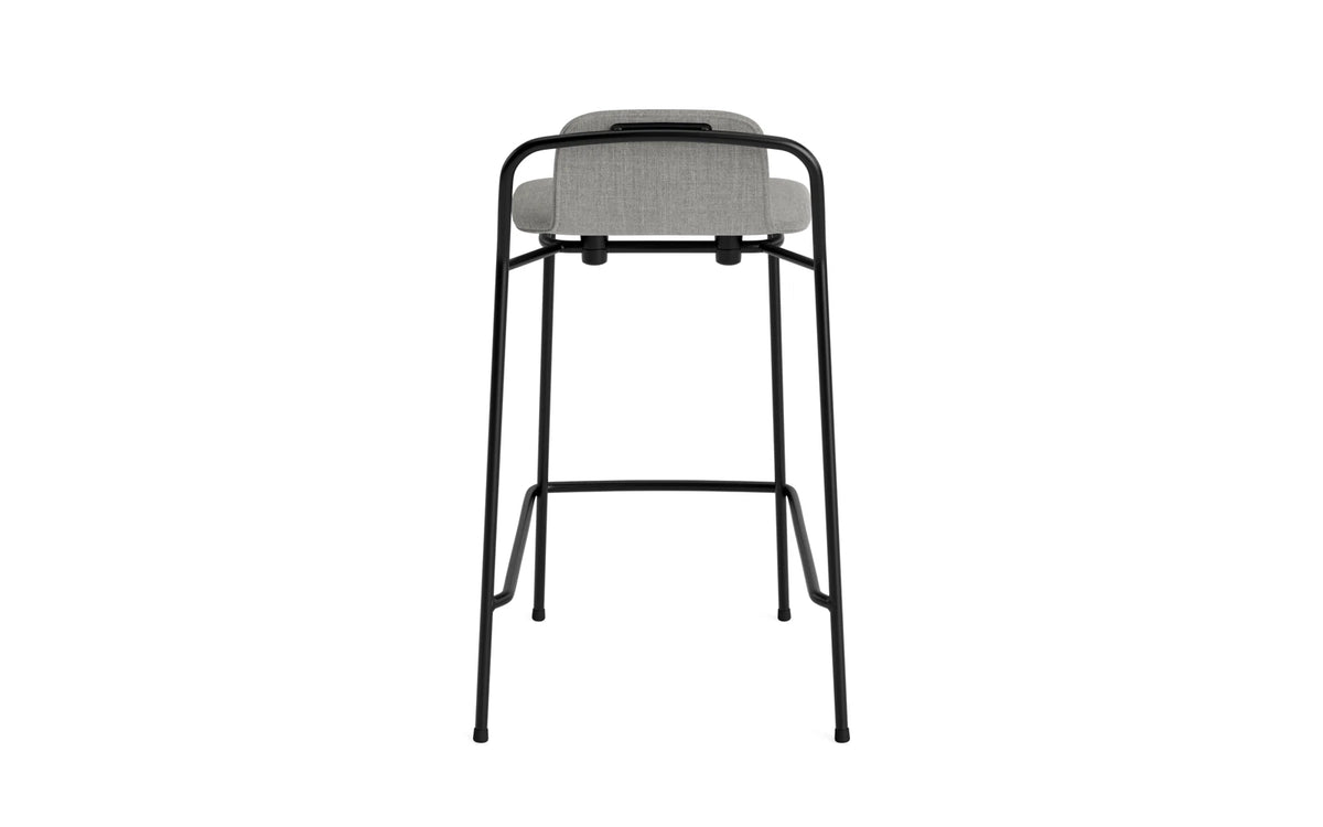 Studio Barhocker 65 cm Vollpolster Stahl Schwartz/Remix in Remix 133 präsentiert im Onlineshop von KAQTU Design AG. Barstuhl ist von Normann Copenhagen