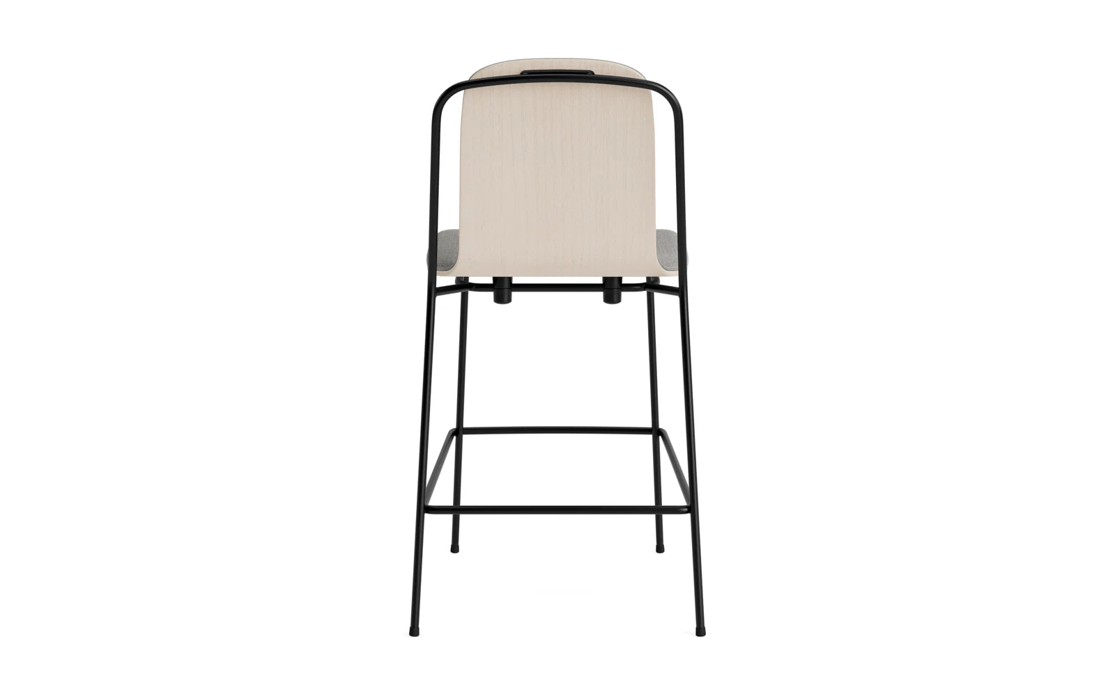 Entdecken Sie den eleganten Studio Barstuhl 65 cm von Normann Copenhagen. Mit seinem luftigen Design aus schwarzem Stahl und hellgrauem Polster vereint er Stil und Komfort.