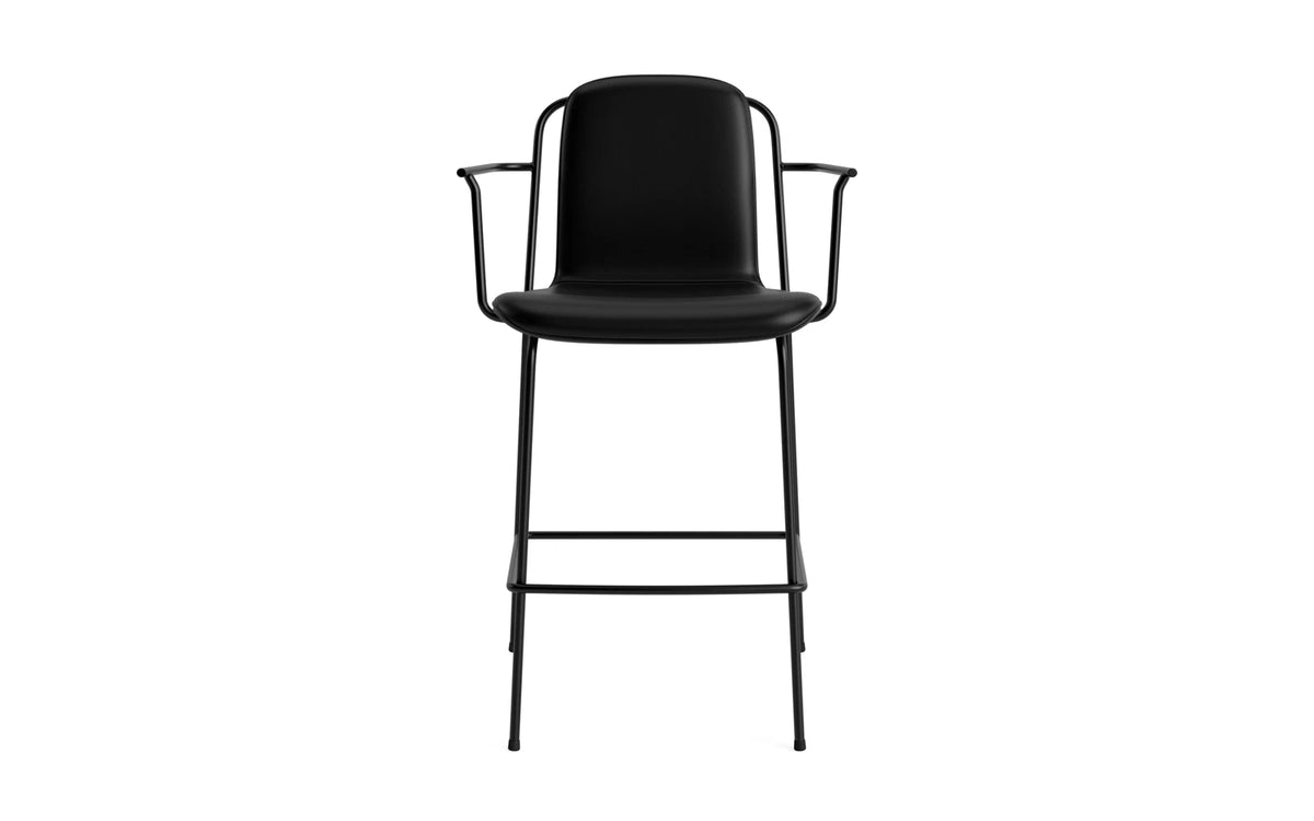 Studio Barstuhl 65 cm frontpolster schwarzes Stahl/ schwarz/ Ultra in Ultra 41599 präsentiert im Onlineshop von KAQTU Design AG. Barstuhl ist von Normann Copenhagen