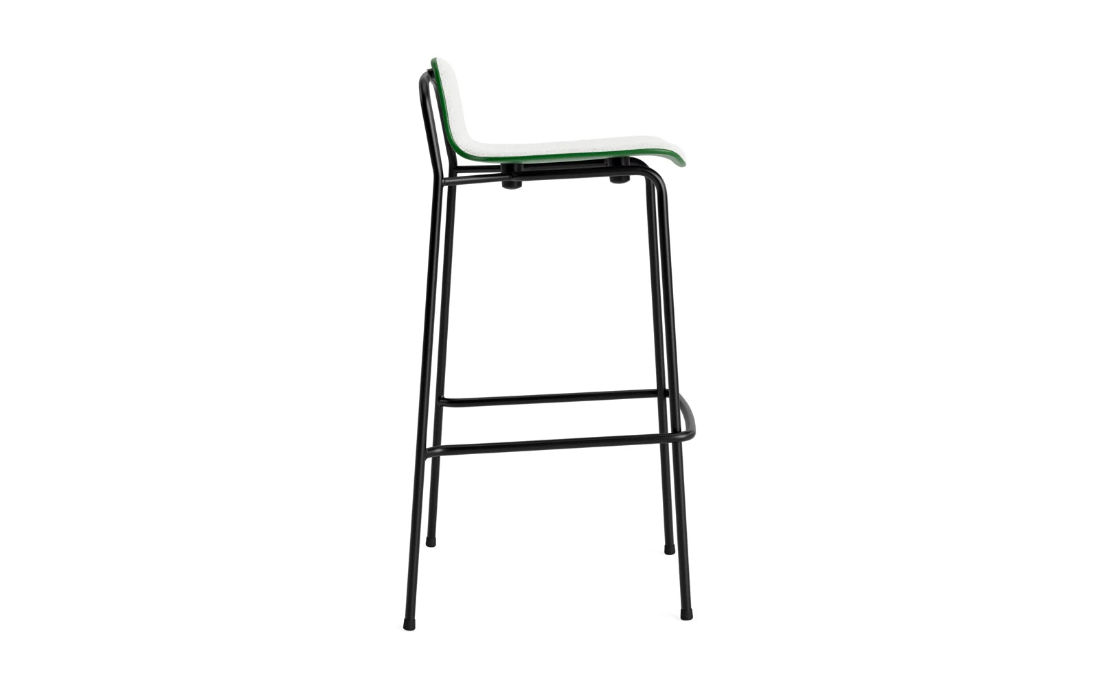 Erleben Sie den stilvollen Studio Barstuhl von Normann Copenhagen. Mit 75 cm Sitzhöhe, schwarzem Stahlgestell und grünem Hallingdal Bezug ist er der perfekte Blickfang für jeden Raum.