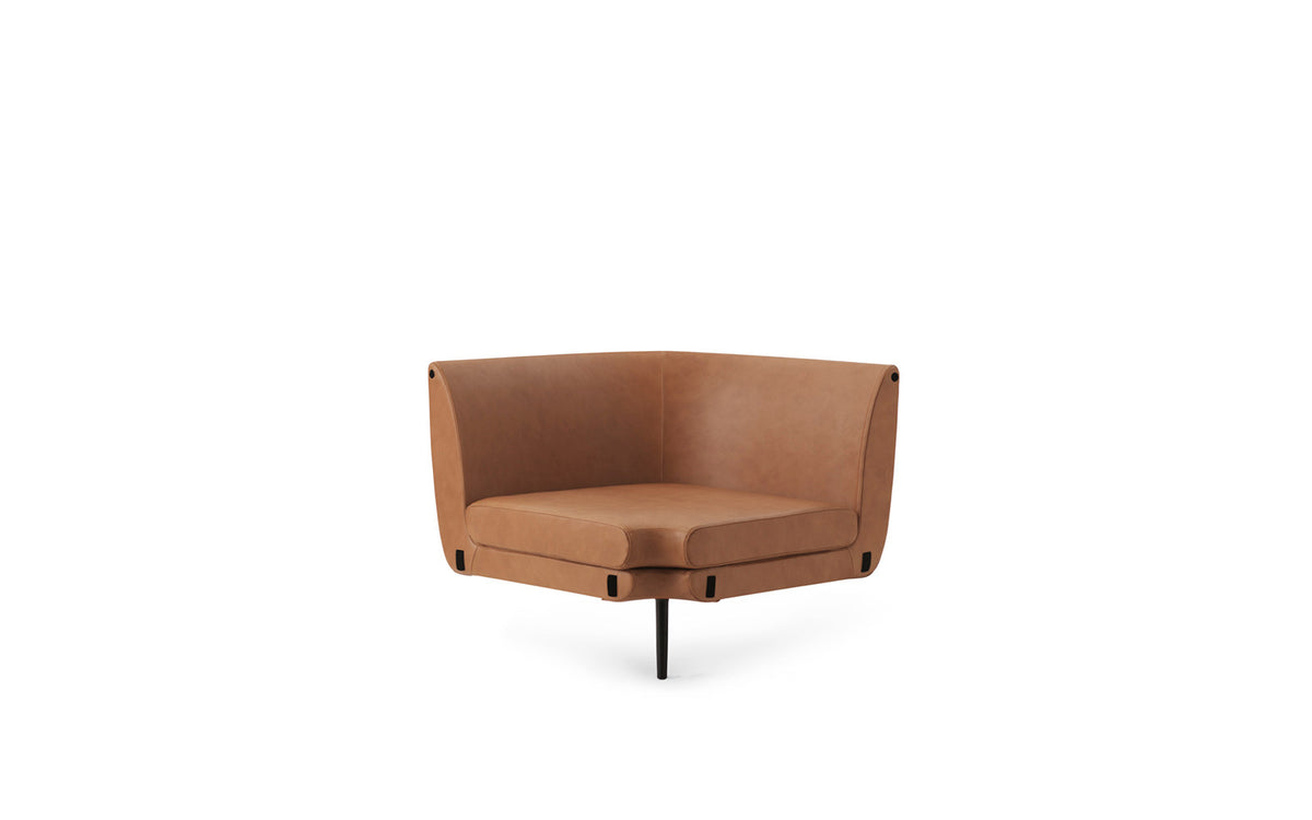 Sum modulares Sofa 150 Ecke, schwarzes Aluminium, Ultra Leder in Ultra 41574 präsentiert im Onlineshop von KAQTU Design AG. Modulares Sofa ist von Normann Copenhagen