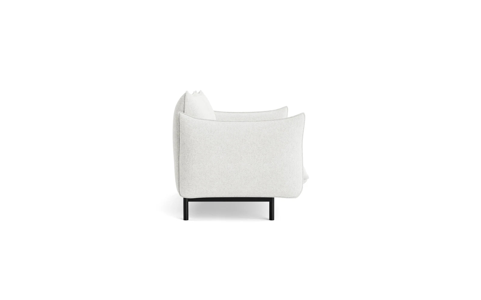 Entdecken Sie das Ark 2-Sitzer Sofa von Normann Copenhagen – ein stilvolles Möbelstück mit einladenden Kissen und nachhaltigen Materialien für höchsten Komfort.