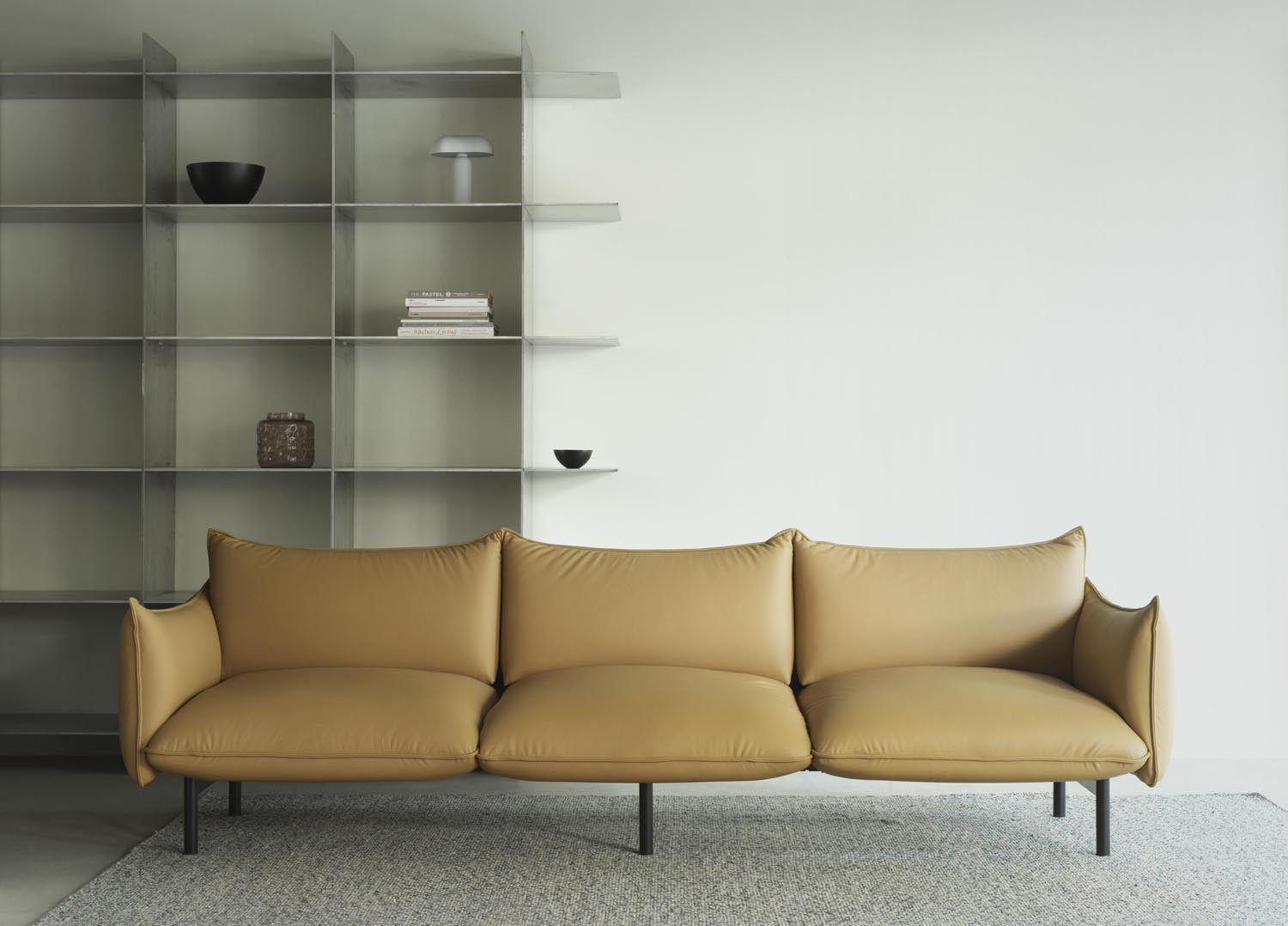 Elegantes Ark 3er Sofa von Normann Copenhagen für zeitlose Räume.