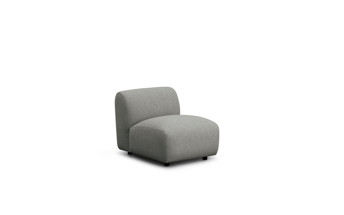 Modulares 3er Sofa Swell von Normann Copenhagen in Stoff Hallingdal 0110, offene linke Seite, mit Eschenholzbeinen und geschwungener Rückenlehne.