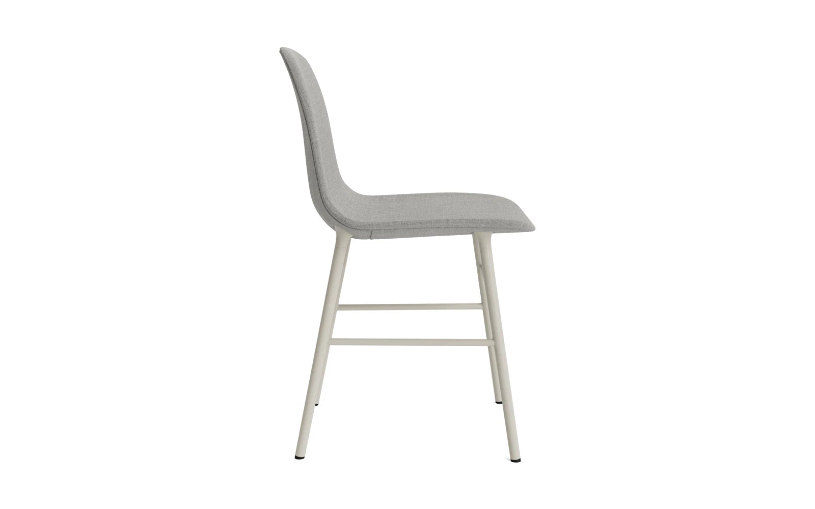 Form Stuhl gepolstert Hellgrau Stahl Remix in Remix 133 präsentiert im Onlineshop von KAQTU Design AG. Stuhl ist von Normann Copenhagen