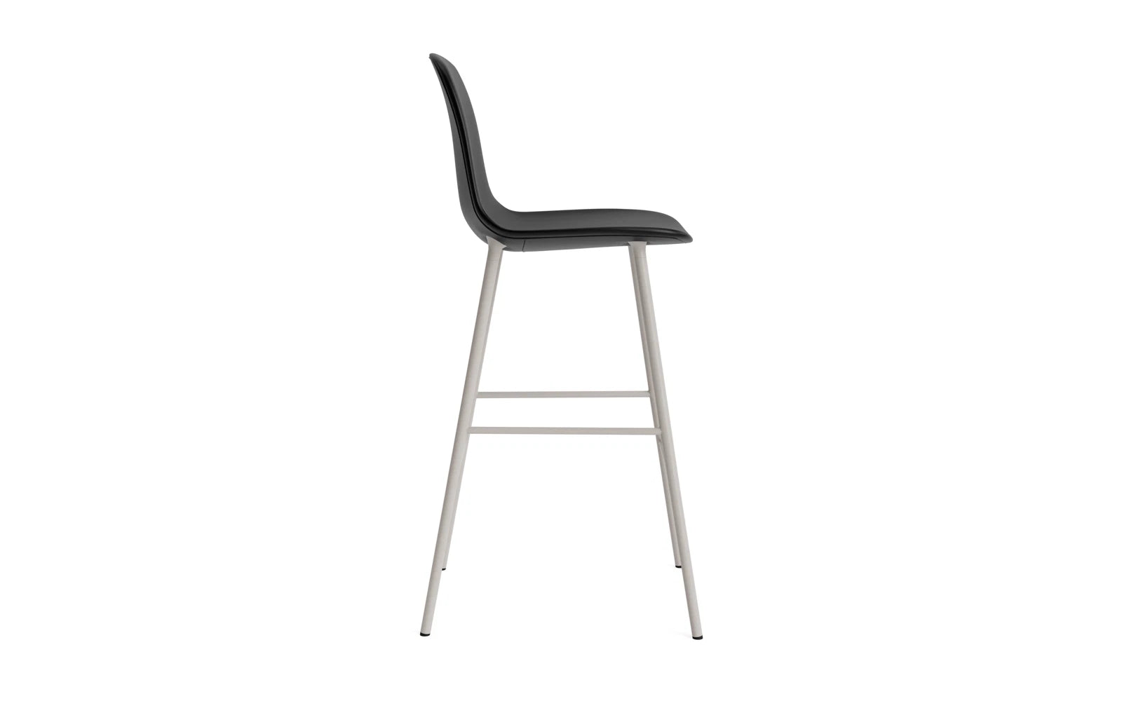 Form Barstuhl 75 cm gepolstert Warmes grau stahl/Ultra leder in Ultra 41599 präsentiert im Onlineshop von KAQTU Design AG. Barstuhl ist von Normann Copenhagen