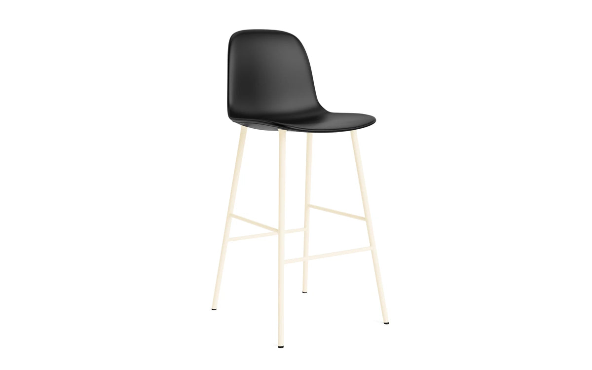 Form Barstuhl 75 cm gepolstert Creme stahl/Ultra leder in Ultra 41599 präsentiert im Onlineshop von KAQTU Design AG. Barstuhl ist von Normann Copenhagen