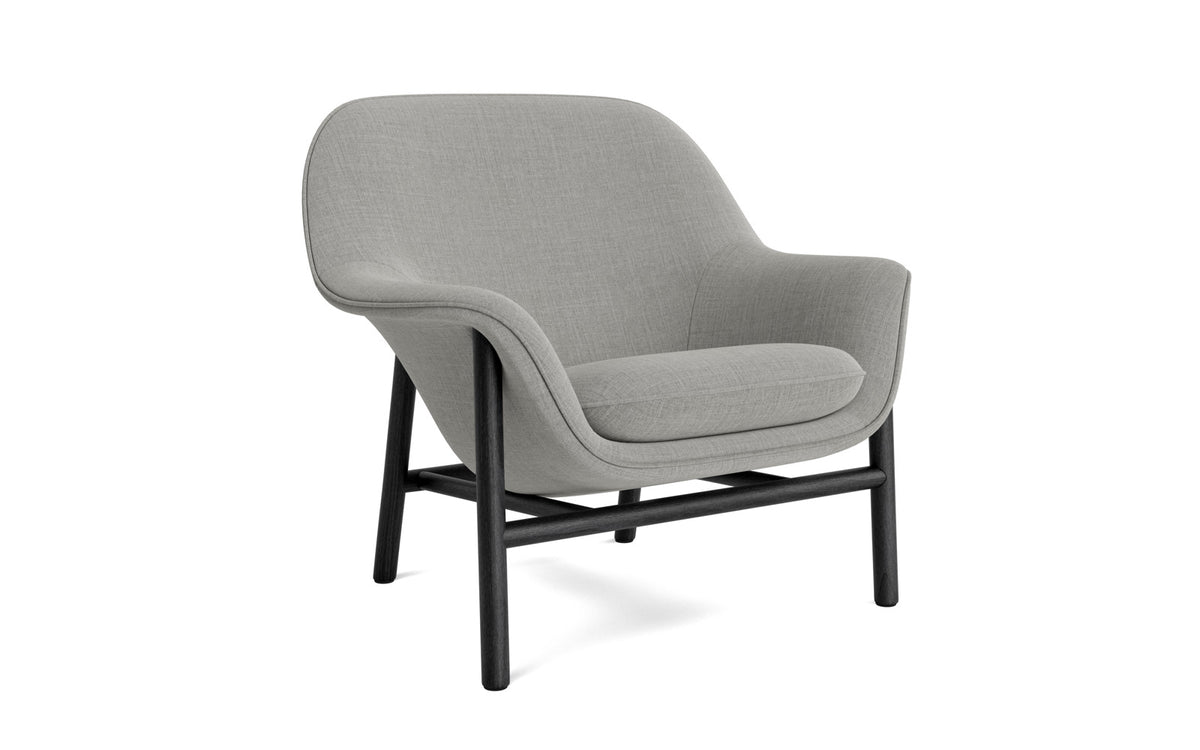 Drape Lounge-Sessel niedrig Schwarz Eiche Remix in Remix 133 präsentiert im Onlineshop von KAQTU Design AG. Sessel ist von Normann Copenhagen