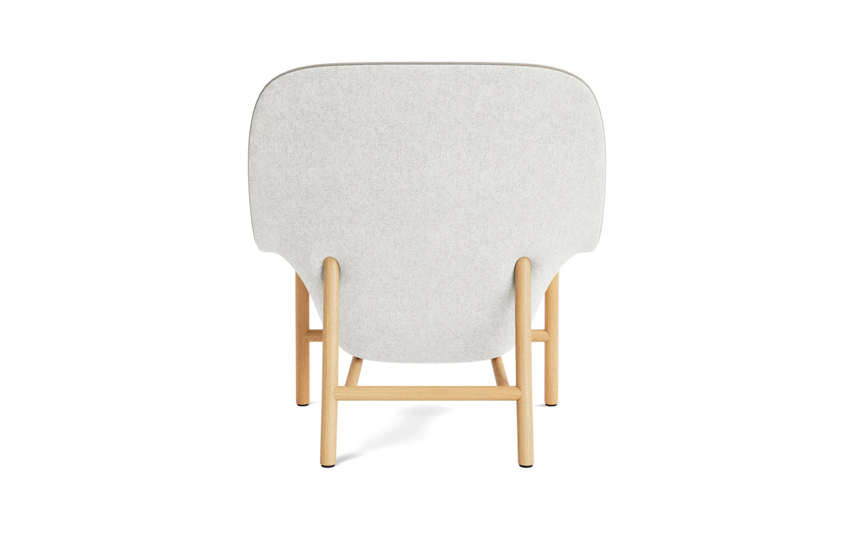 Drape Lounge-Sessel hoch Eiche Hallingdal in Hallingdal 110 präsentiert im Onlineshop von KAQTU Design AG. Sessel ist von Normann Copenhagen