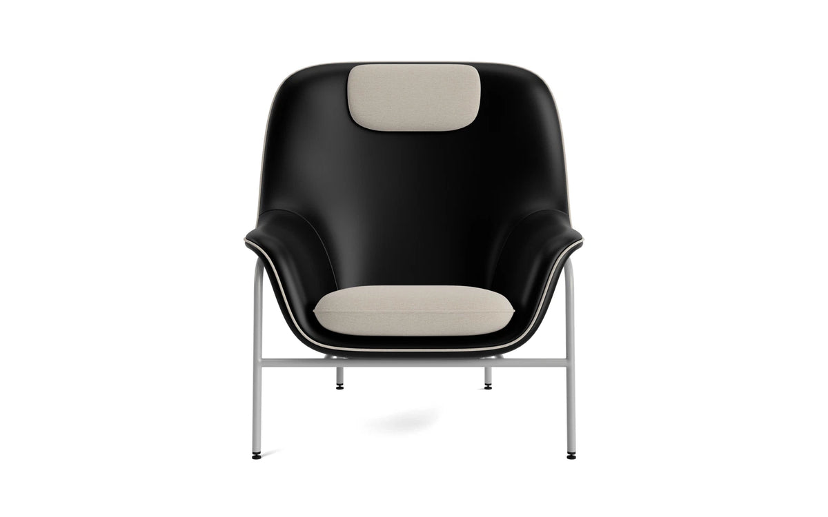 Drape Lounge-Sessel hoch mitt Kopfstütze grauem Stahl Ultra in Ultra 41599 präsentiert im Onlineshop von KAQTU Design AG. Sessel ist von Normann Copenhagen
