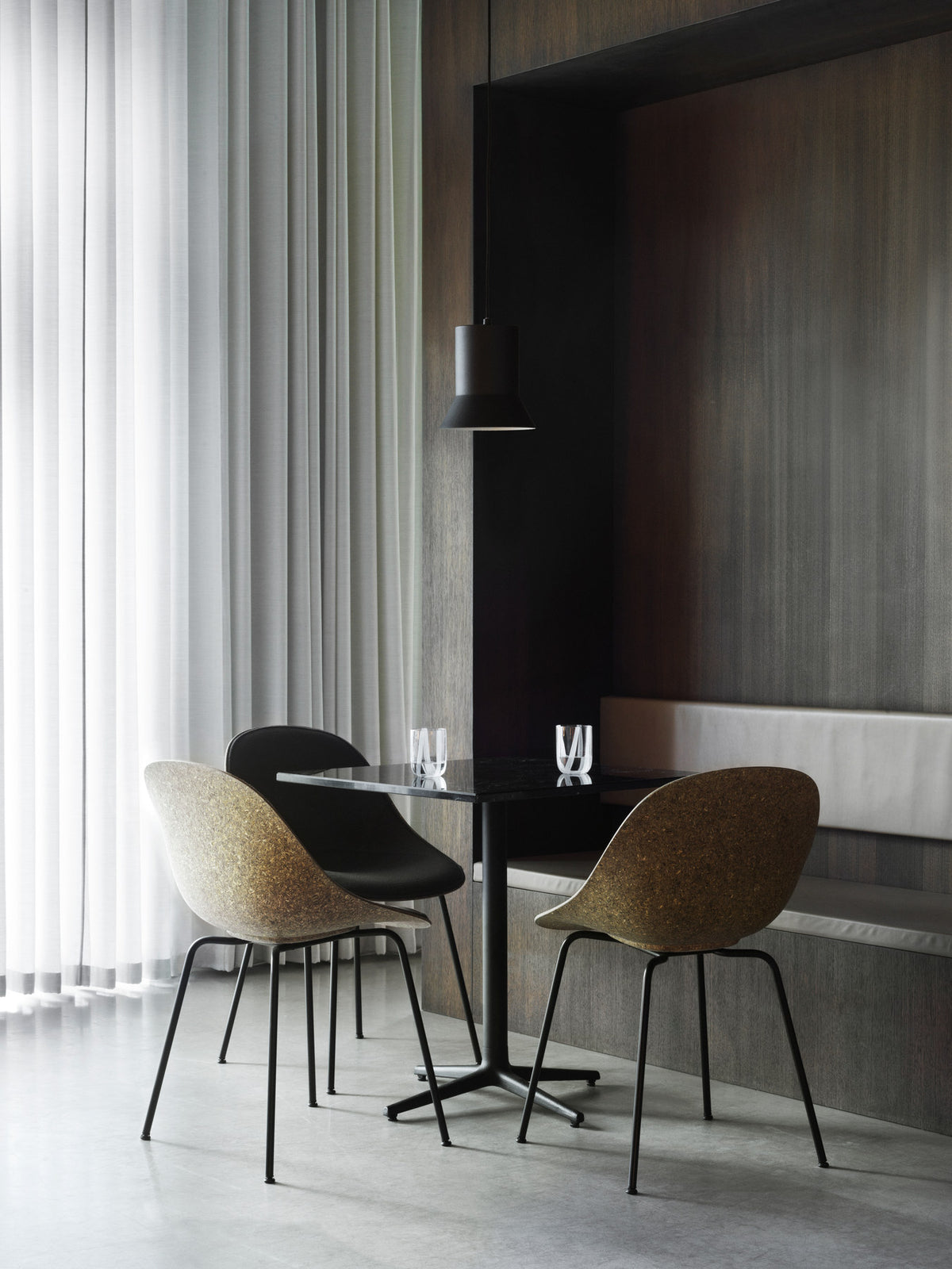 Mat Stuhl polster Seegras Creme stahl in Hallingdal 110 präsentiert im Onlineshop von KAQTU Design AG. Stuhl ist von Normann Copenhagen